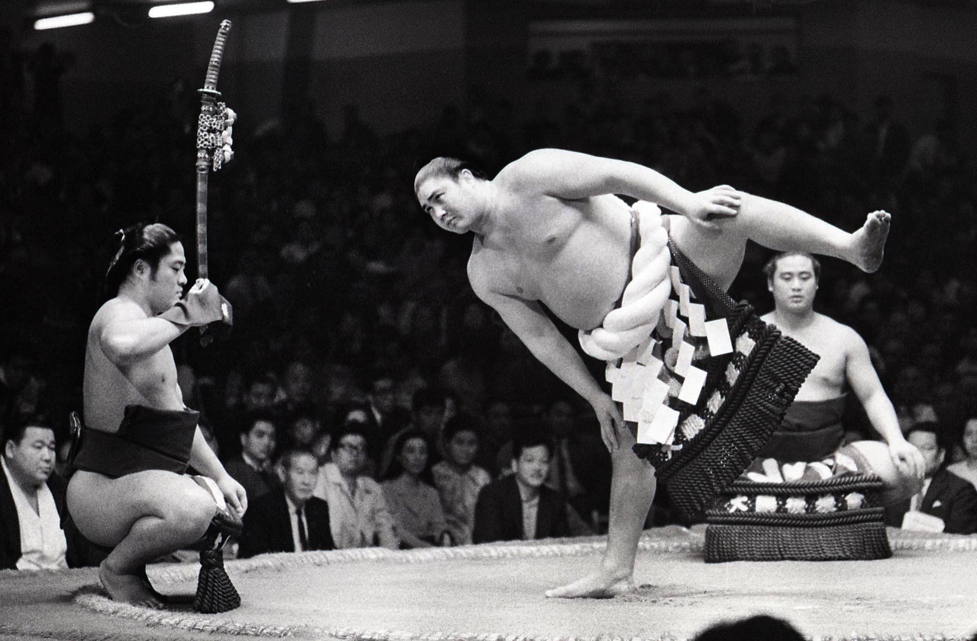 大鵬サイン本　「巨人、大鵬、卵焼き」 大鵬サイン本 「巨人、大鵬、卵焼き」 巨人・大鵬・卵焼き - 家族団欒