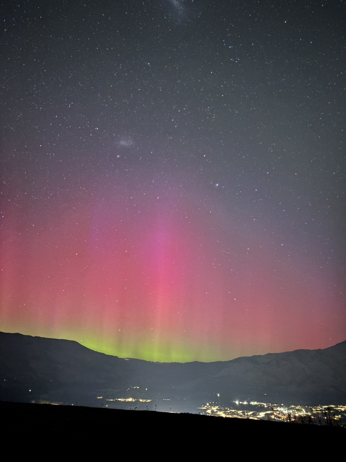 オーロラの前でオーラのある漢になってきた in NZ｜華のある漢を目指す