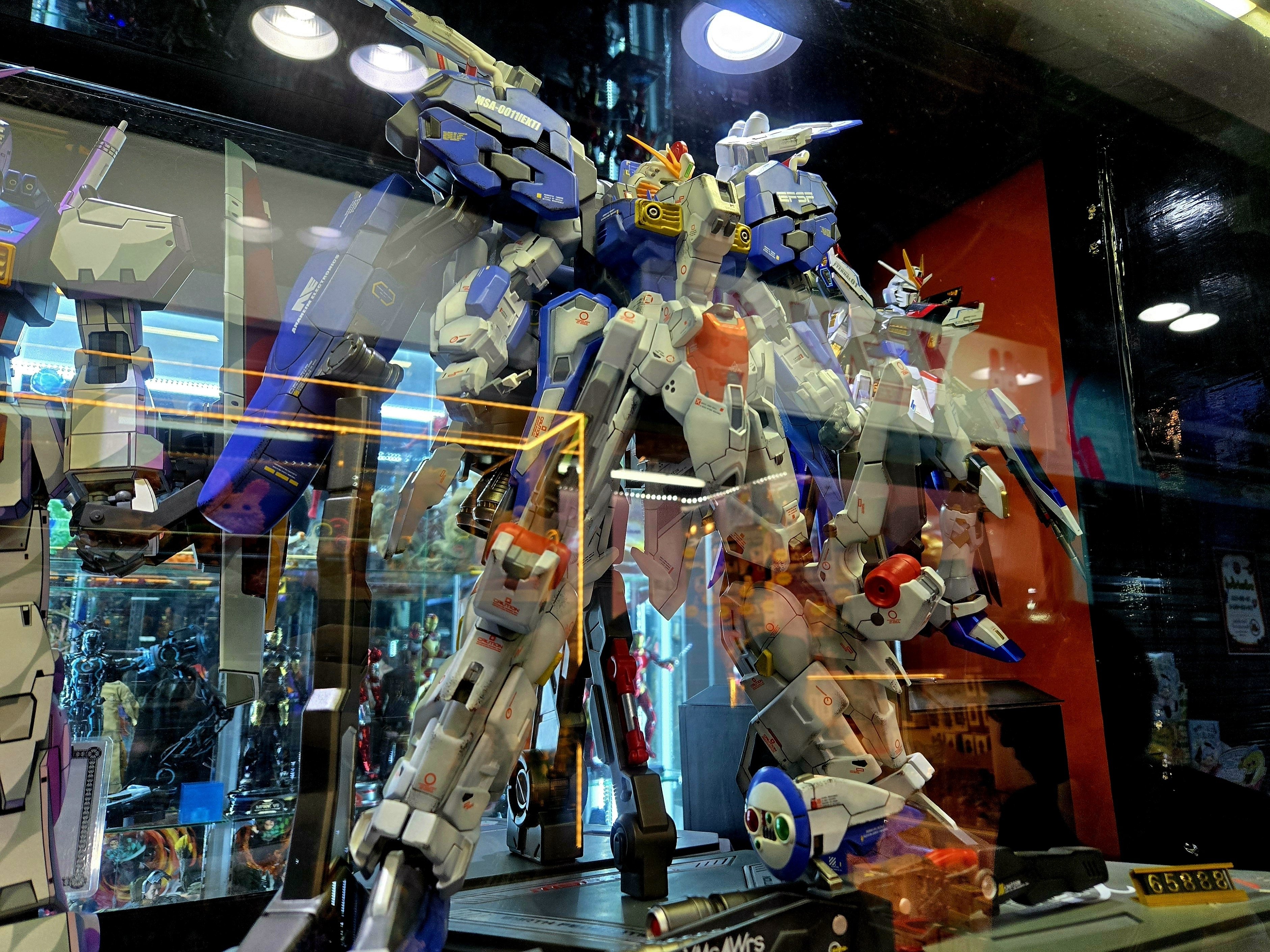 Hasegawa 65888 1/48 Macross Plus YF-19 w/Fast Pack – BanzaiHobby