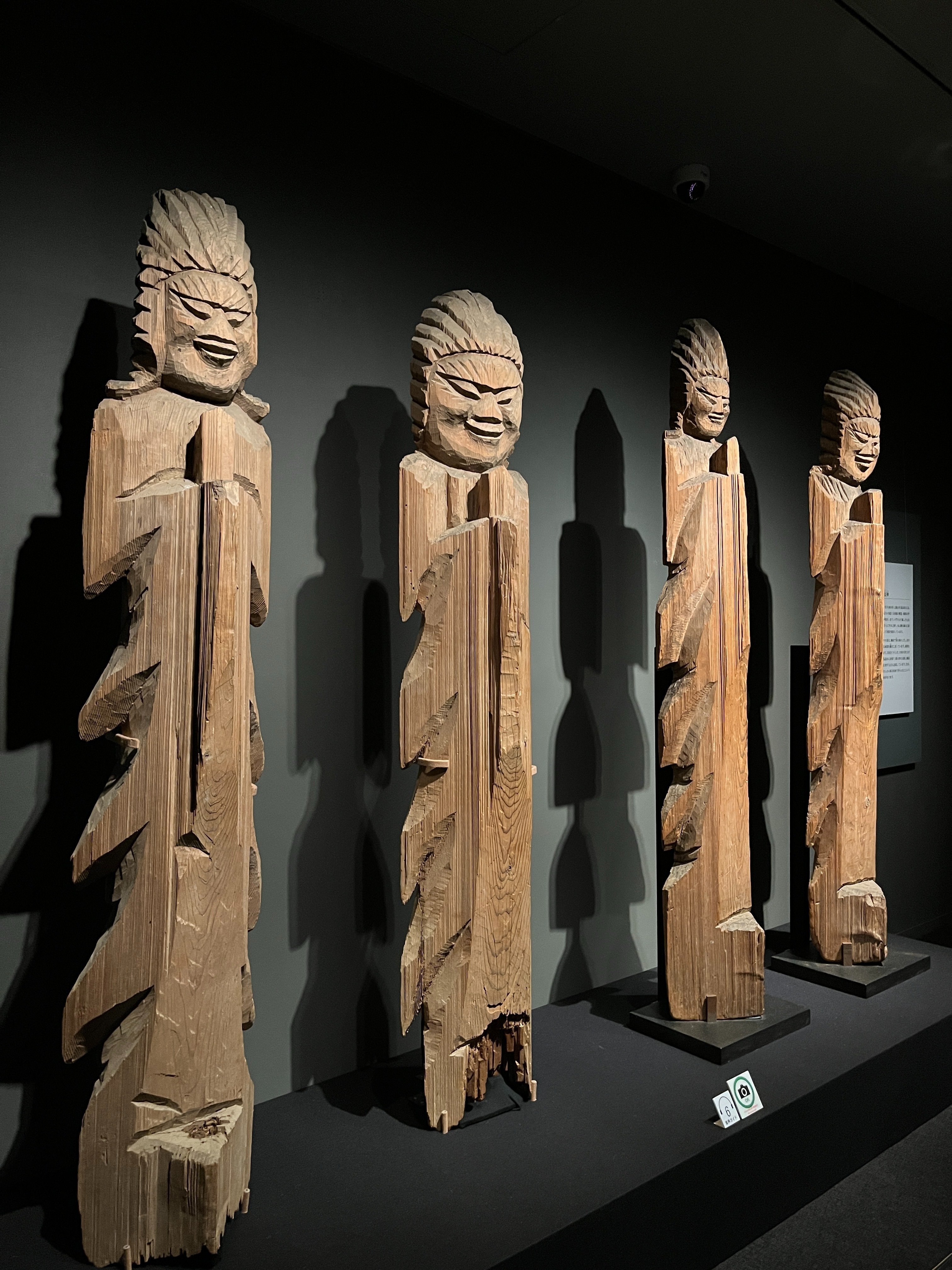 悩むな、拝め。──「円空仏」に学ぶ多面性の哲学｜大田勇希