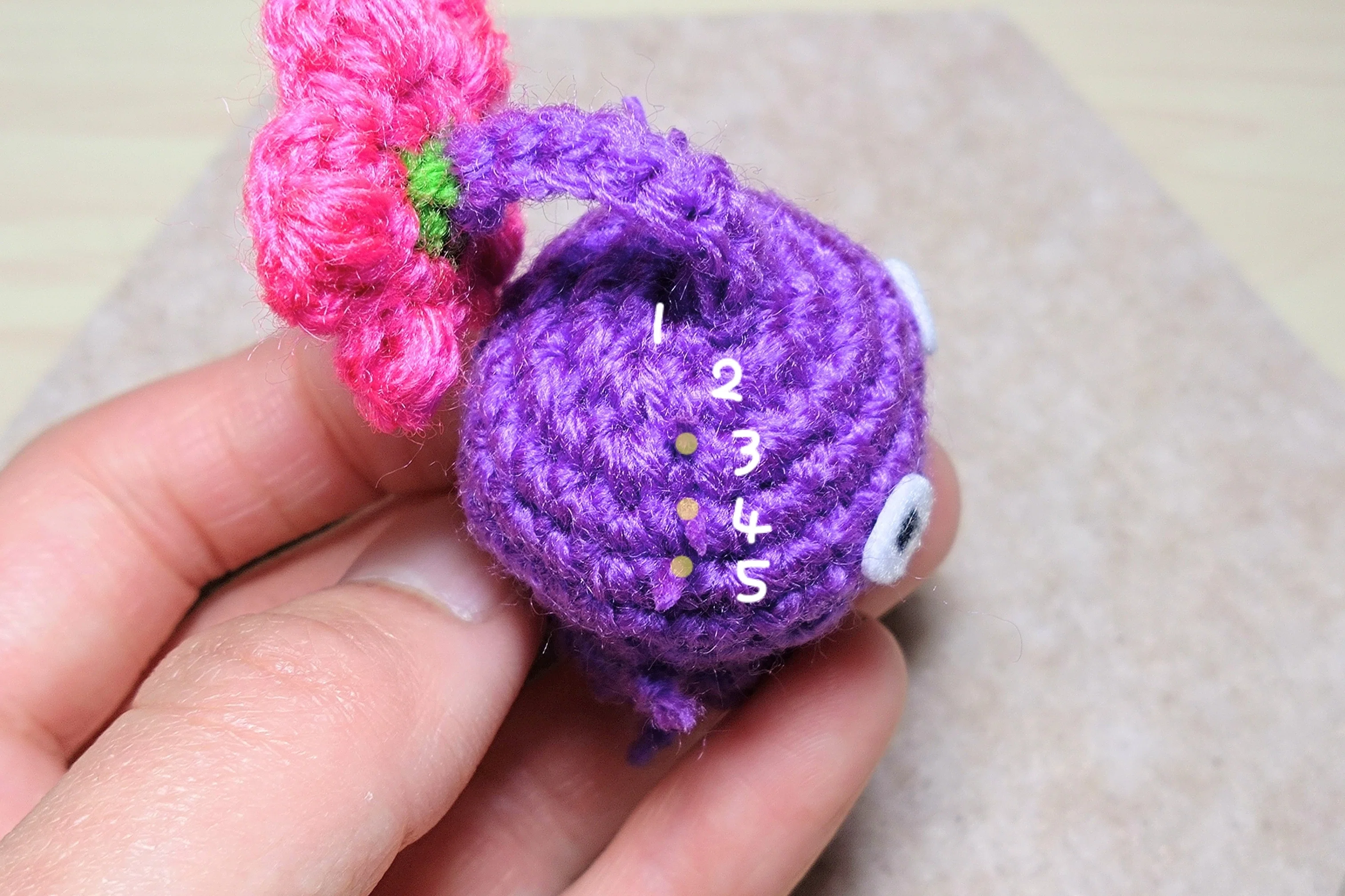 How to Crochet an Energy-Efficient Purple Pikmin｜Moyamin_001