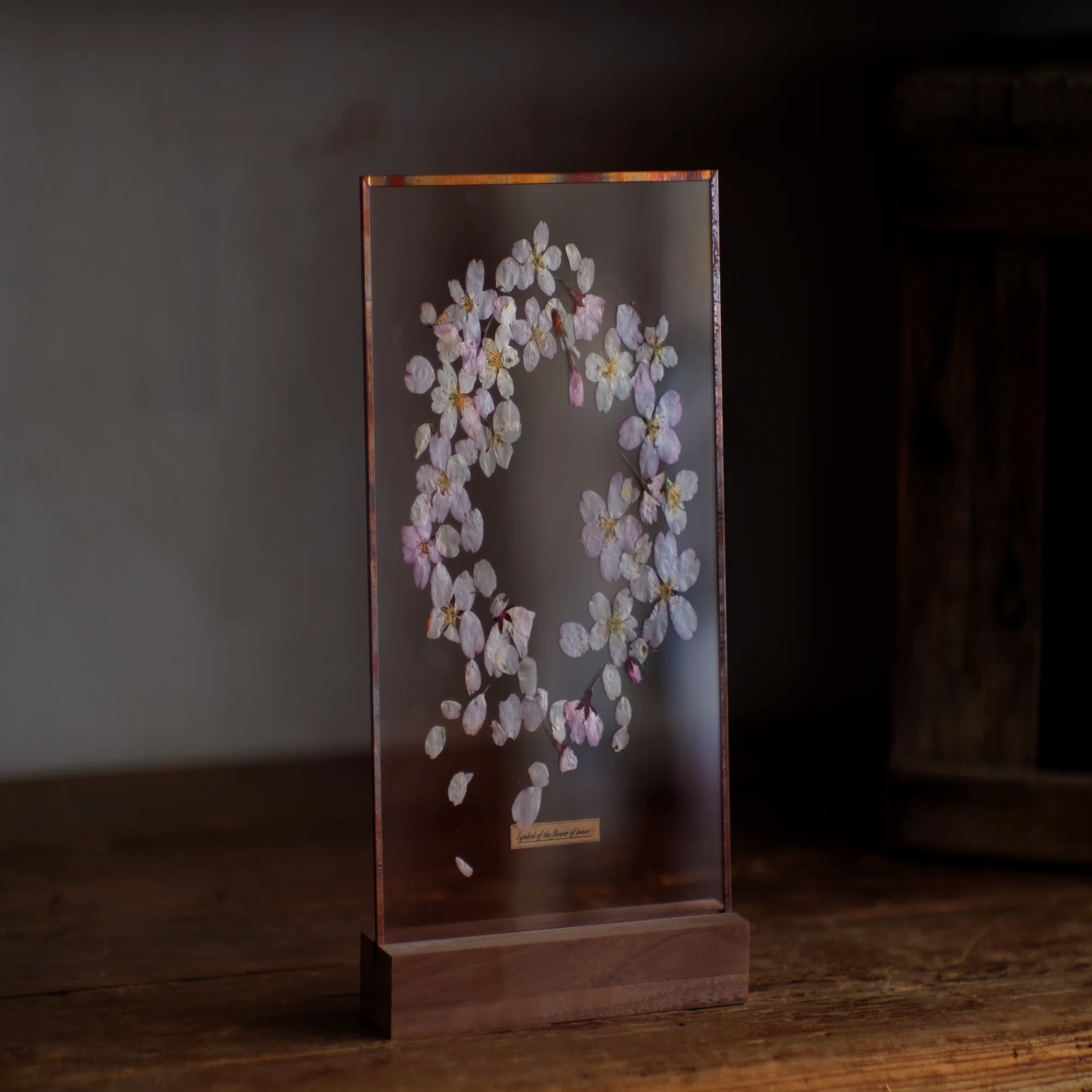 4月1日-4月30日｜はいいろオオカミ＋花屋西別府商店「いつか、どこかで 