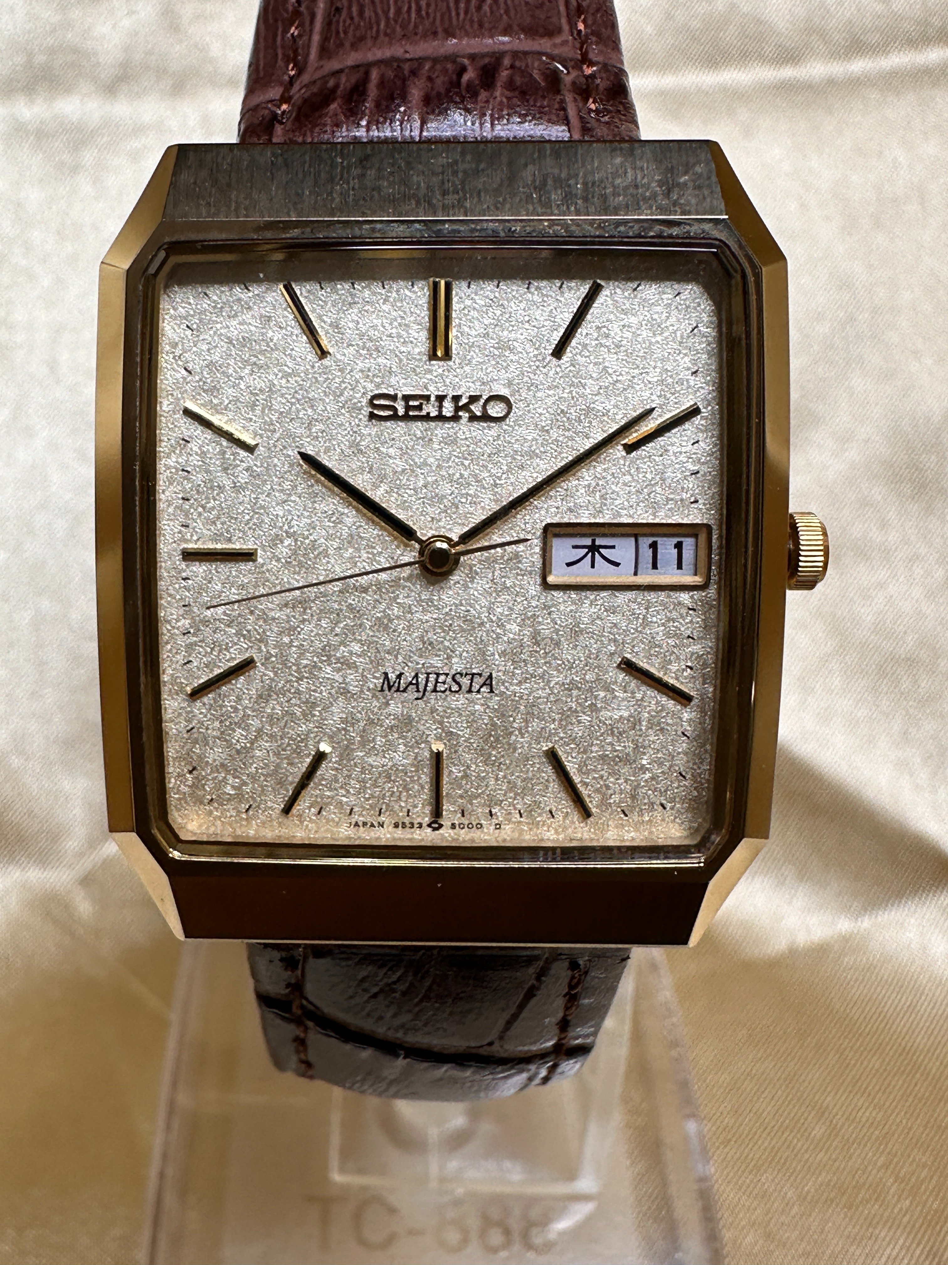 SEIKO MAJESTA マジェスタ 年差クォーツ 9533 ゴールド 腕時計 セイコー マジェスタ 9533-7000 薄型クオーツ ゴールド MAJESTA