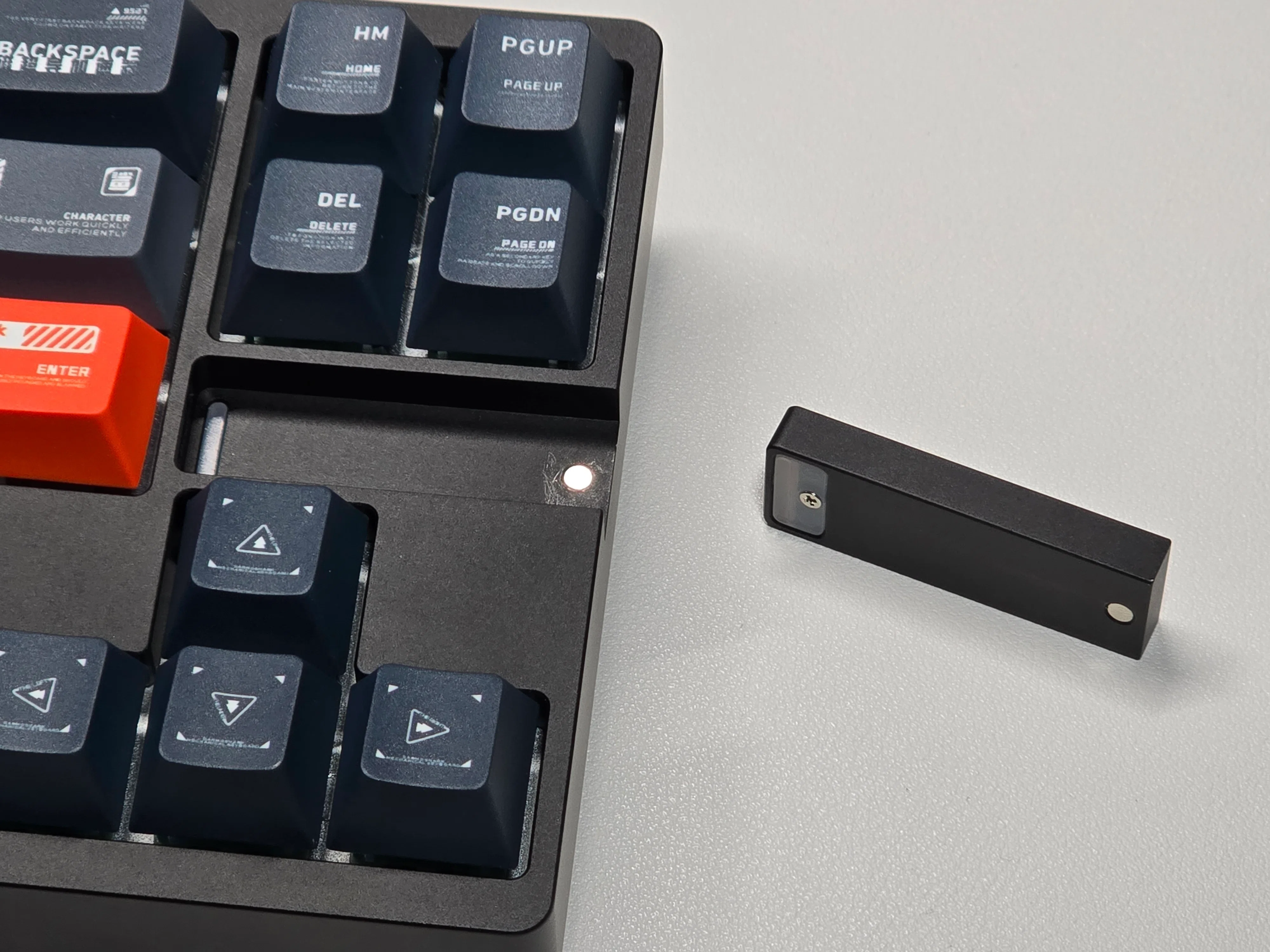 Darmosharkの最新キーボードKT65MAXを徹底的に使い込んでみた｜しじま アオ