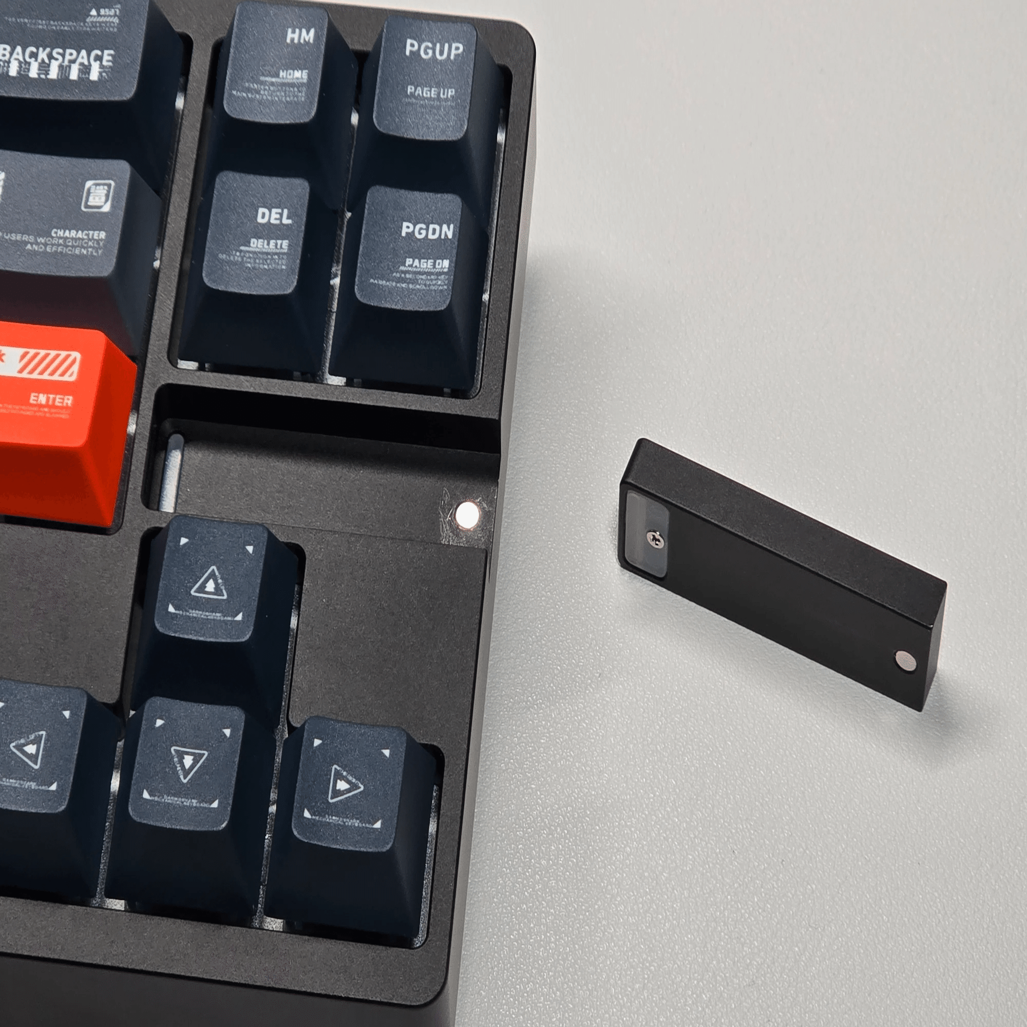 Darmosharkの最新キーボードKT65MAXを徹底的に使い込んでみた｜しじま アオ