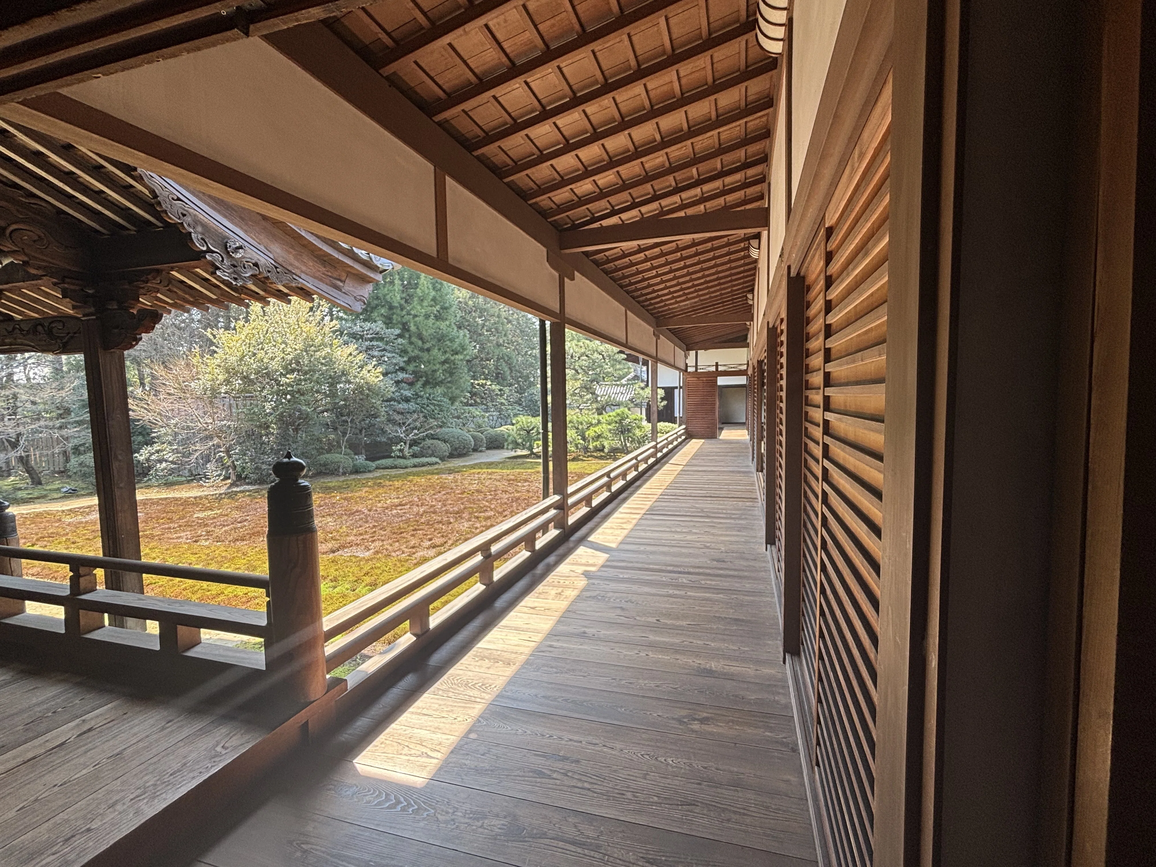 京都を歩こう 22 随心院、ご本尊、化粧井戸、文塚とか｜主婦の肩書き