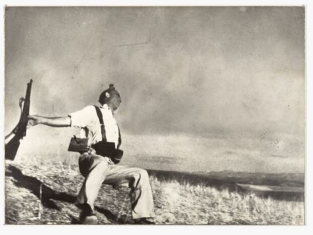 Robert Capa: Photographs / ロバート・キャパ フォトグラフス ロバート・キャパ写真集 | ロバート キャパ