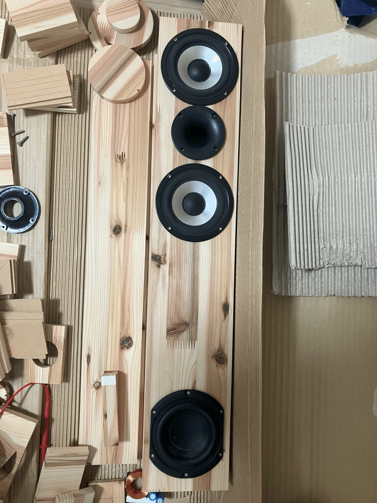 自作スピーカー② ウォールナット無垢エンクロージャー 自作スピーカー② ウォールナット無垢エンクロージャー 自作スピーカー