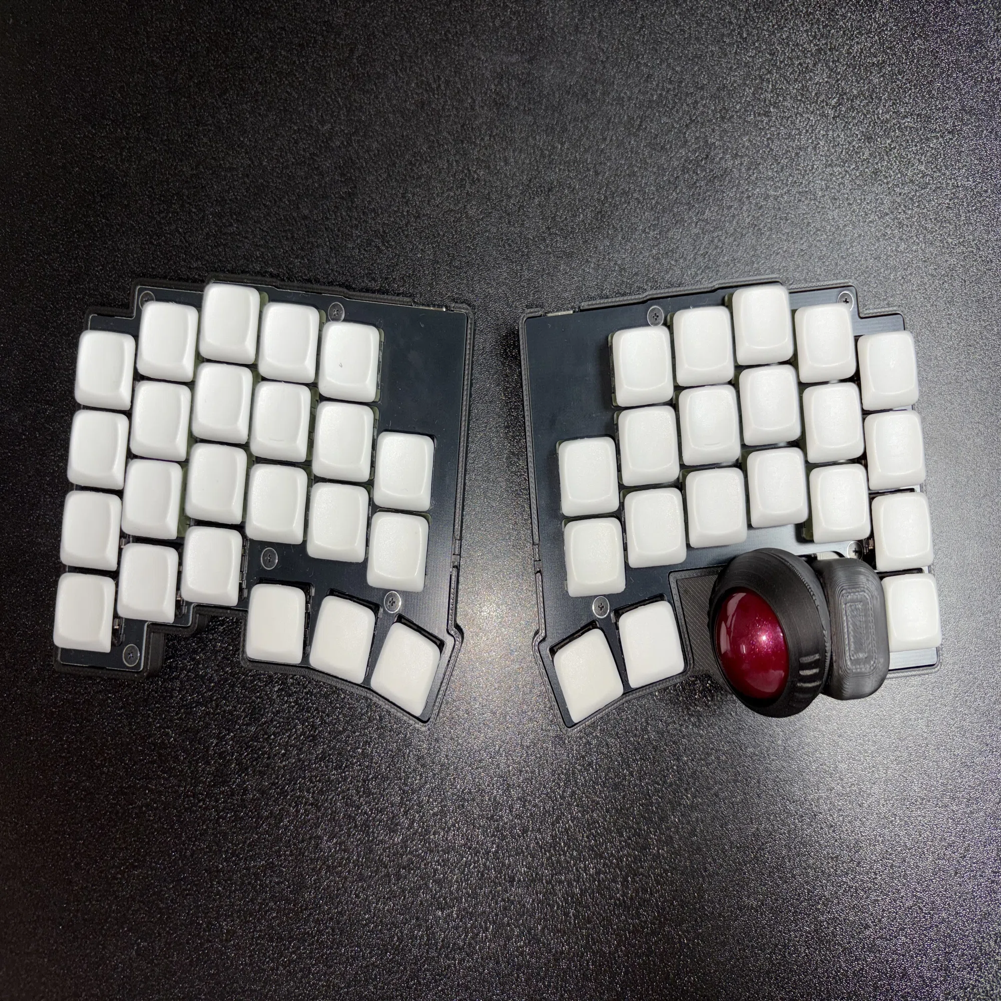 自作キーボード手を出したら,明らかに疲れにくくなった【roBa/roBaish 