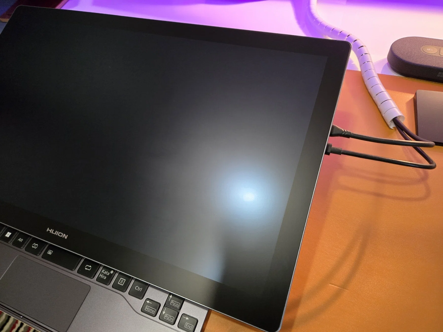 Kamvas Pro 19に合わせて揃えたい便利アイテム【実際に使って良かった 