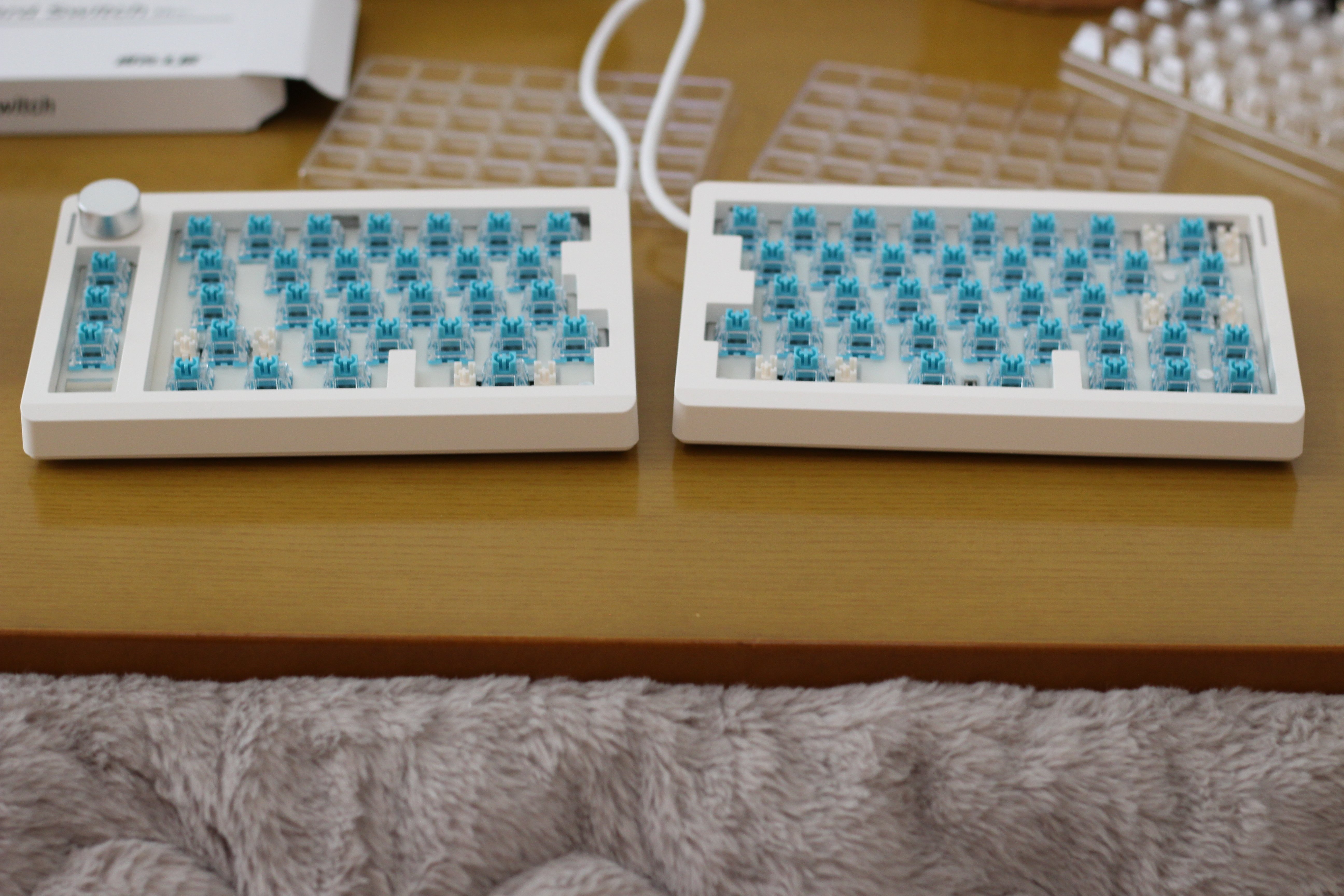 カ*サ様 ZUOYA GMK70 分割キーボード キャップ、スイッチセット カ*サ様 ZUOYA GMK70 分割キーボード キャップ、スイッチセット