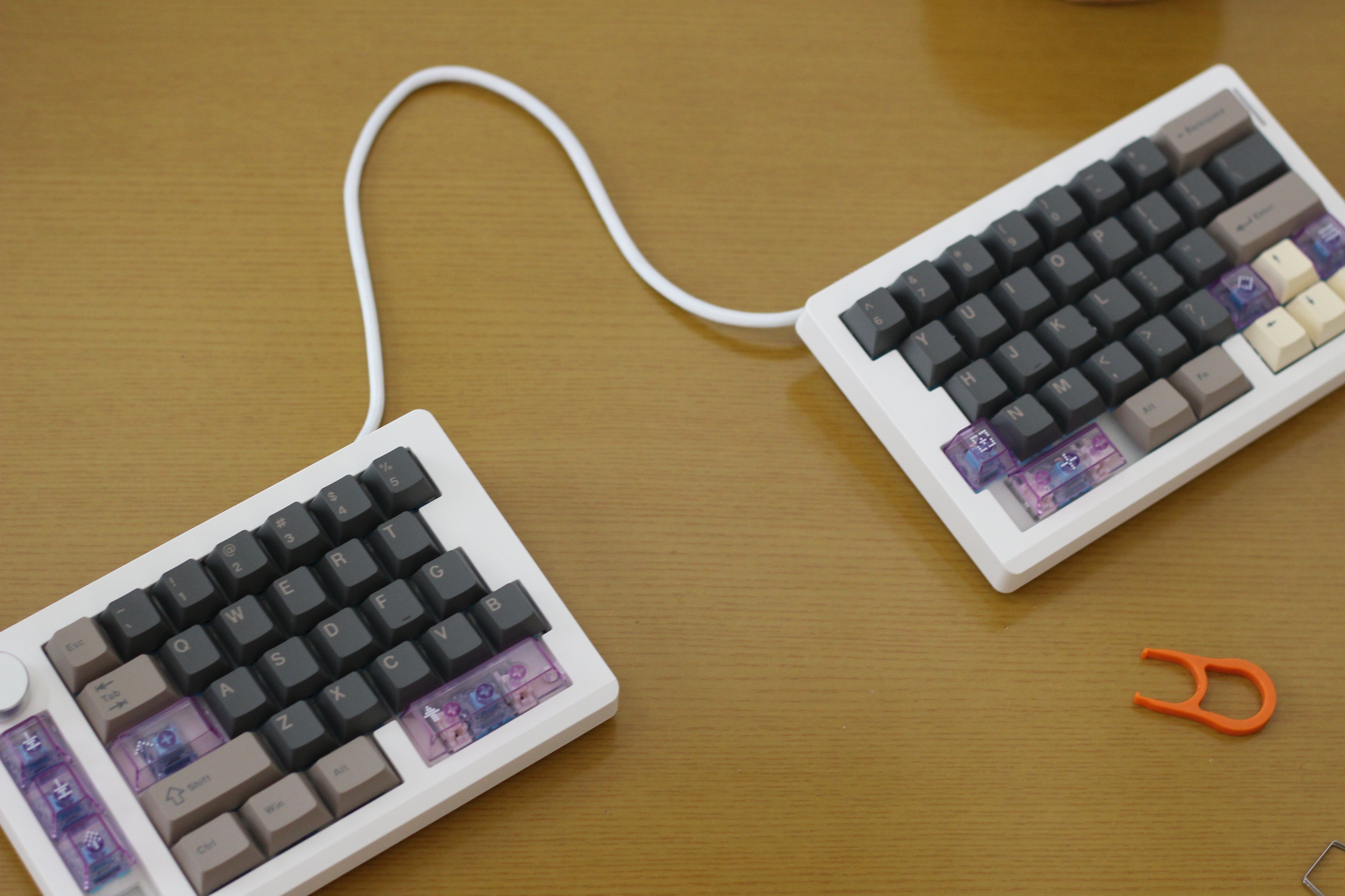 カ*サ様 ZUOYA GMK70 分割キーボード キャップ、スイッチセット カ*サ様 ZUOYA GMK70 分割キーボード キャップ、スイッチセット
