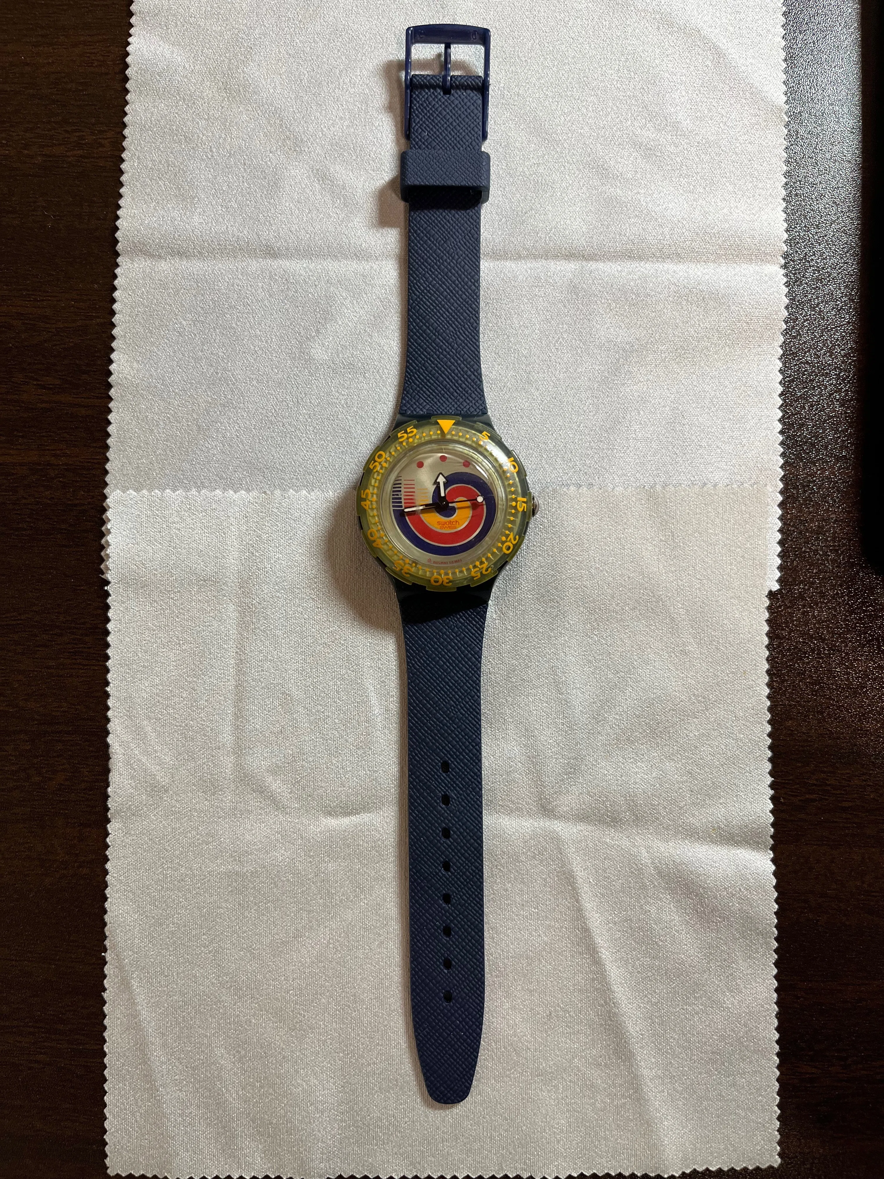 Swatchの電池交換とベルト交換｜おしょ