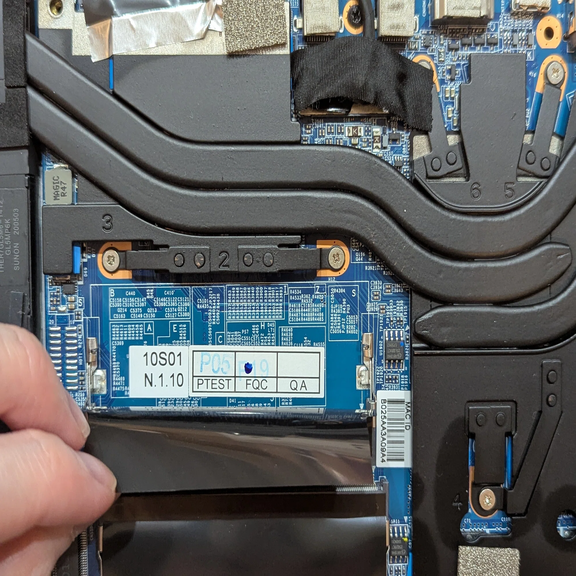 ゲーミングノートPC「GALLERIA GR1650tgf-t」をメモリ増設してみた｜お 