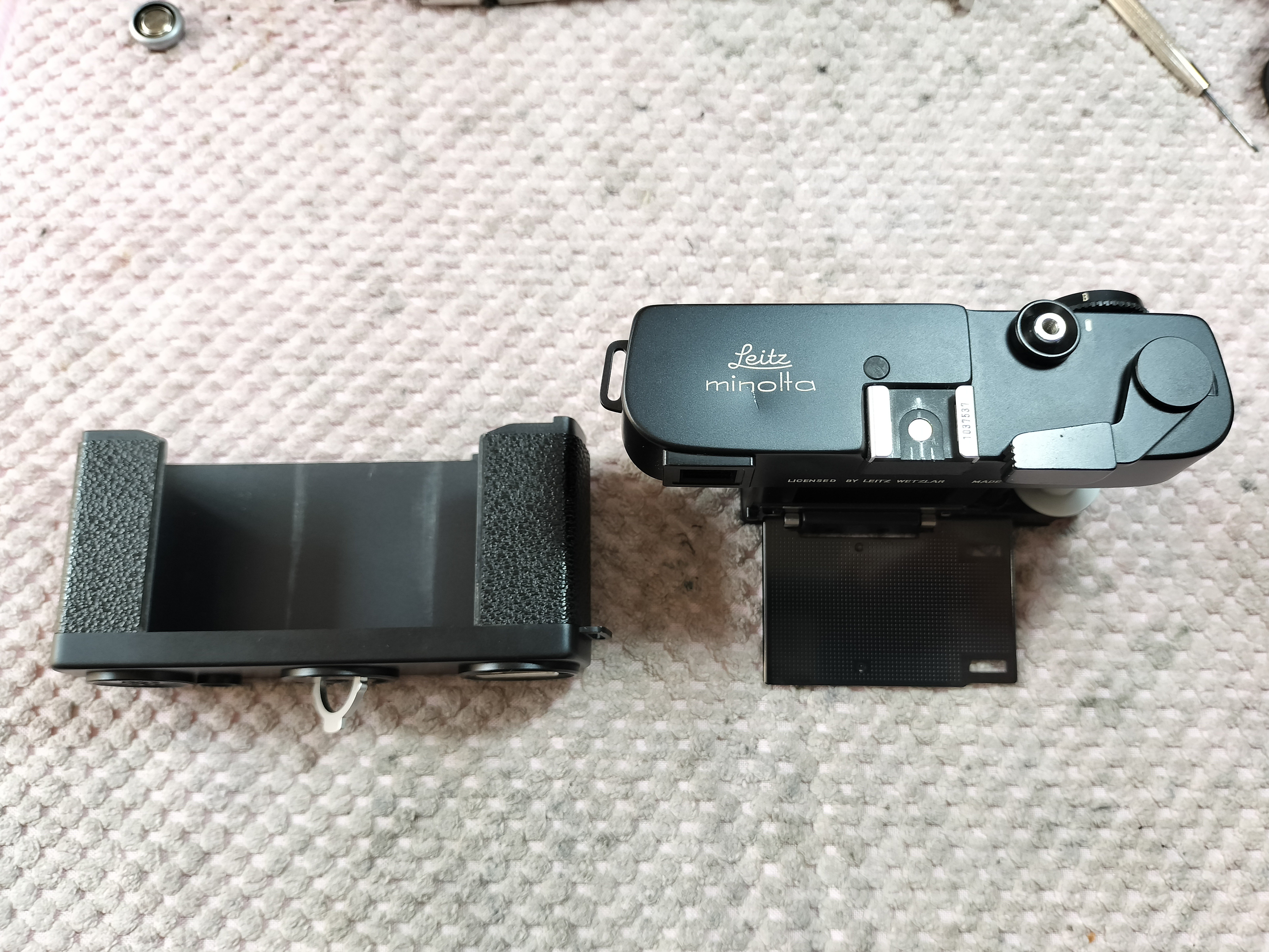 Leitz Minolta CLの分解｜フィルムカメラ修理のアクアカメラ
