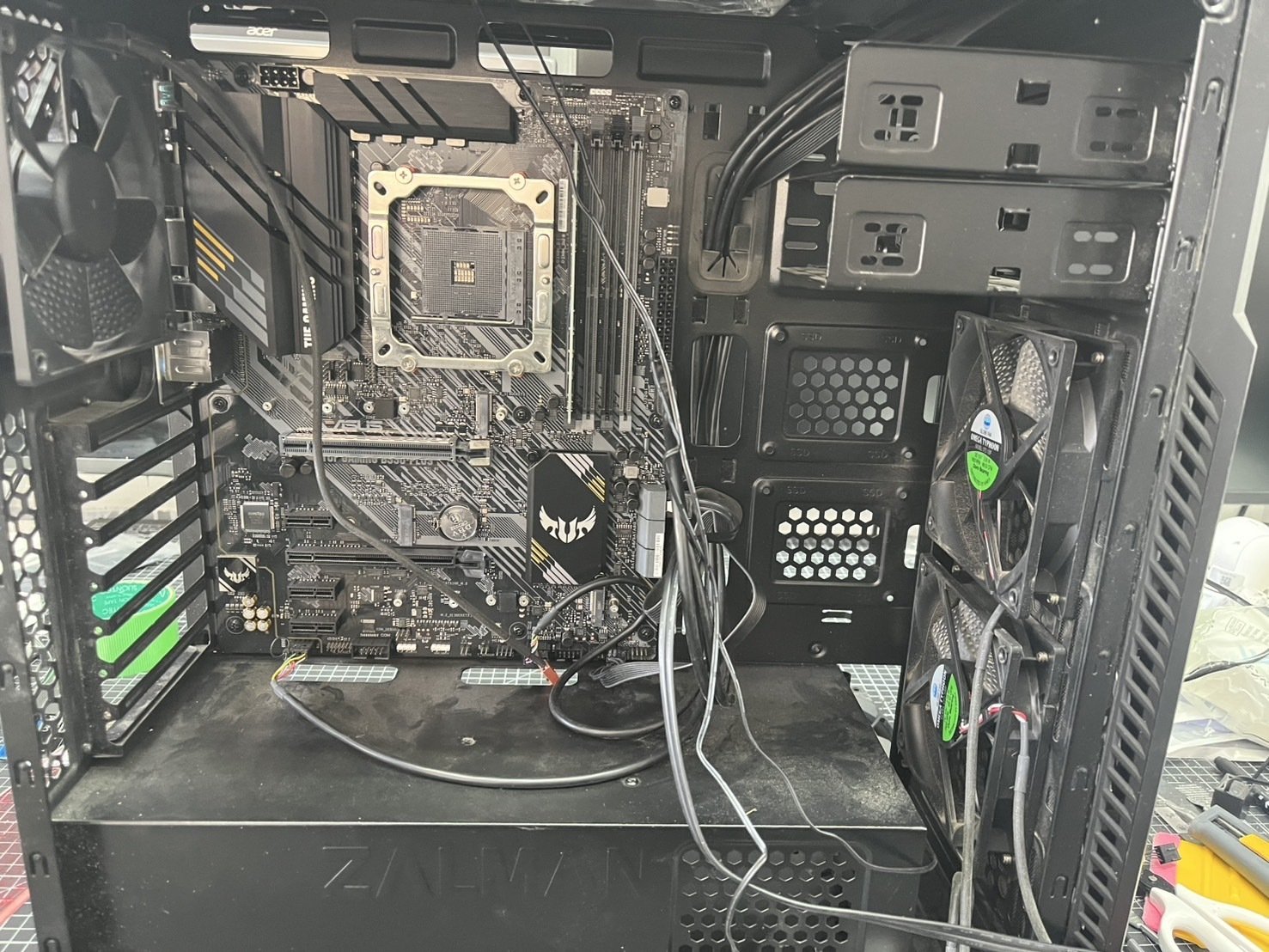 自作PC PT2 2枚 SSD128GB HDD2TB 2台 RAM16GB 自作PC（メモリ8GBX2、記憶装置SSD500GB、HDD4TB)