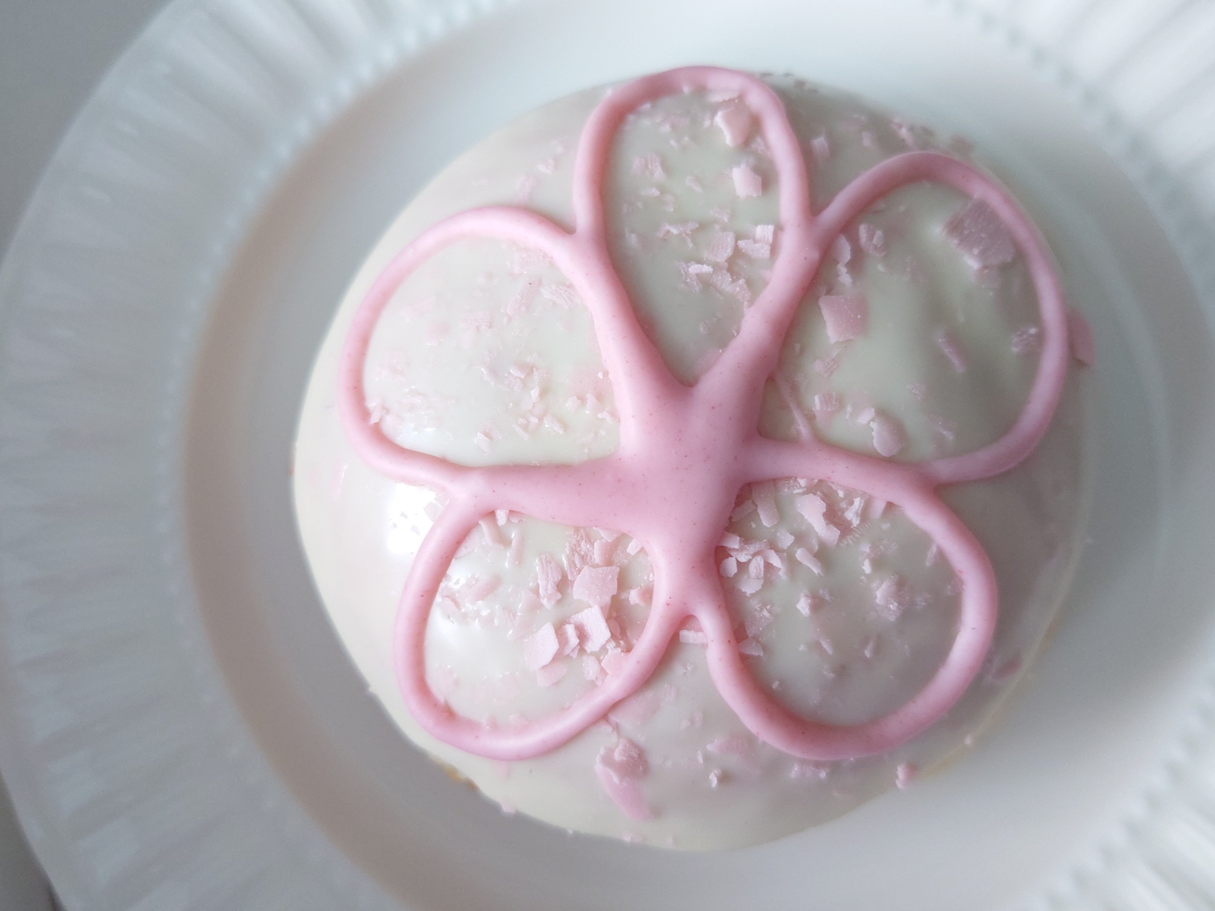 クリスピーさん専用 クリスピークリームドーナツ新作】Candy BoxとHappy flowers｜りぜし