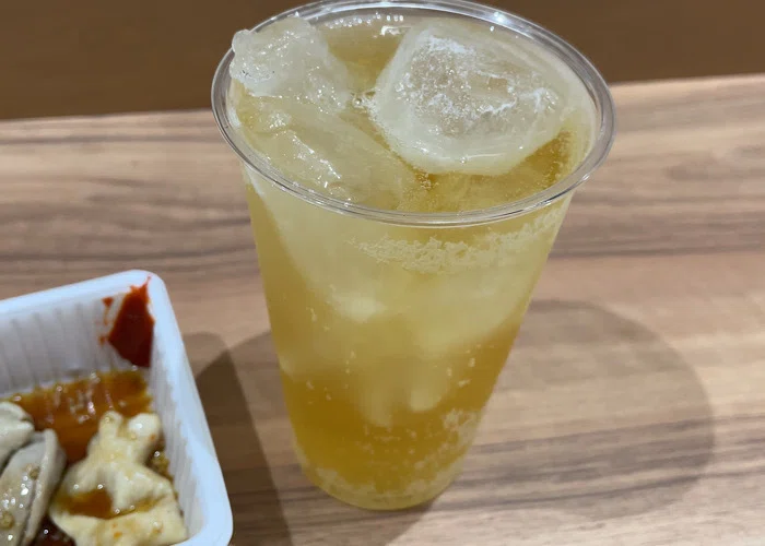 阪神競馬場ホルモン人のハイボール