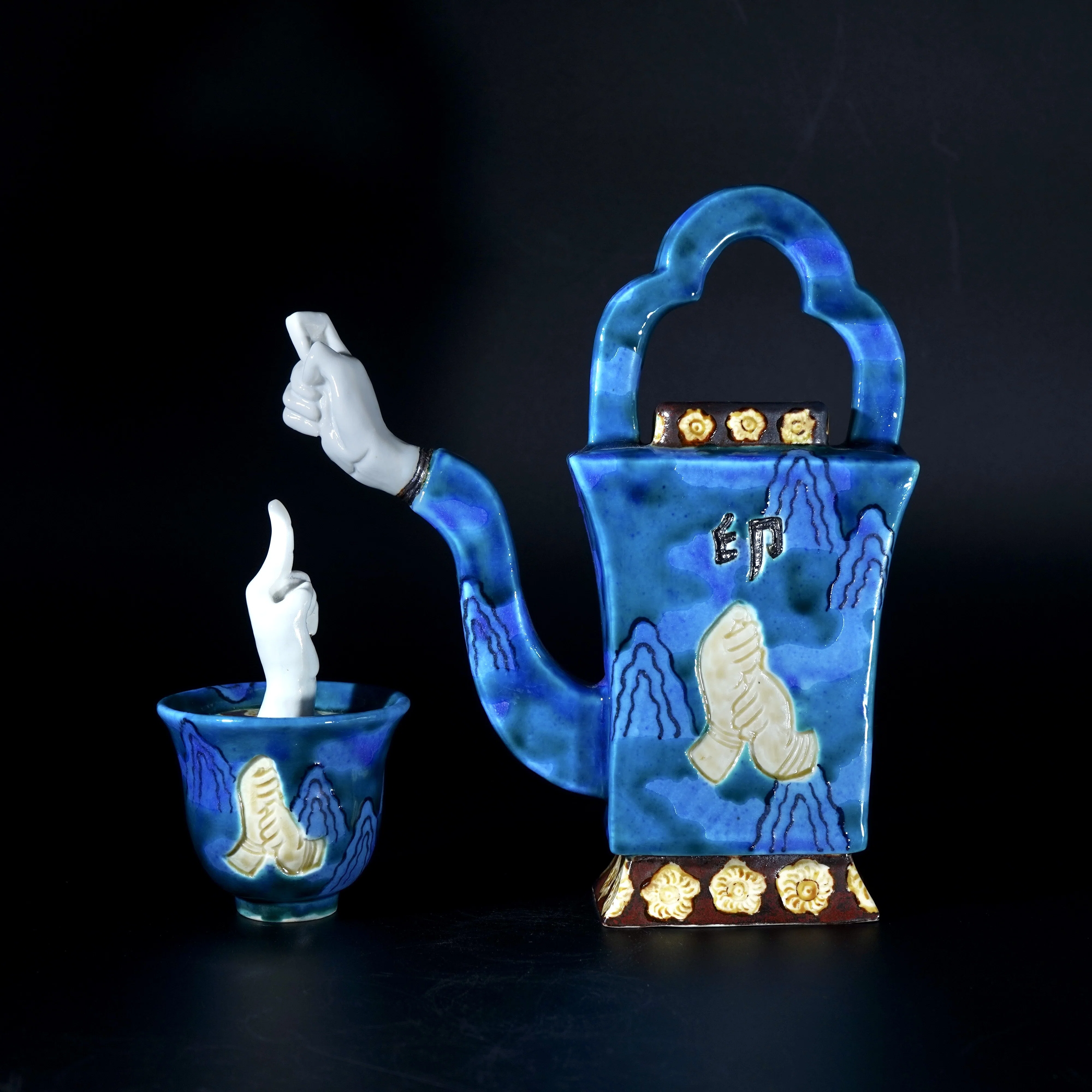 フクモ陶器展『無用的芸術』 / 作家インタビュー？｜白白庵