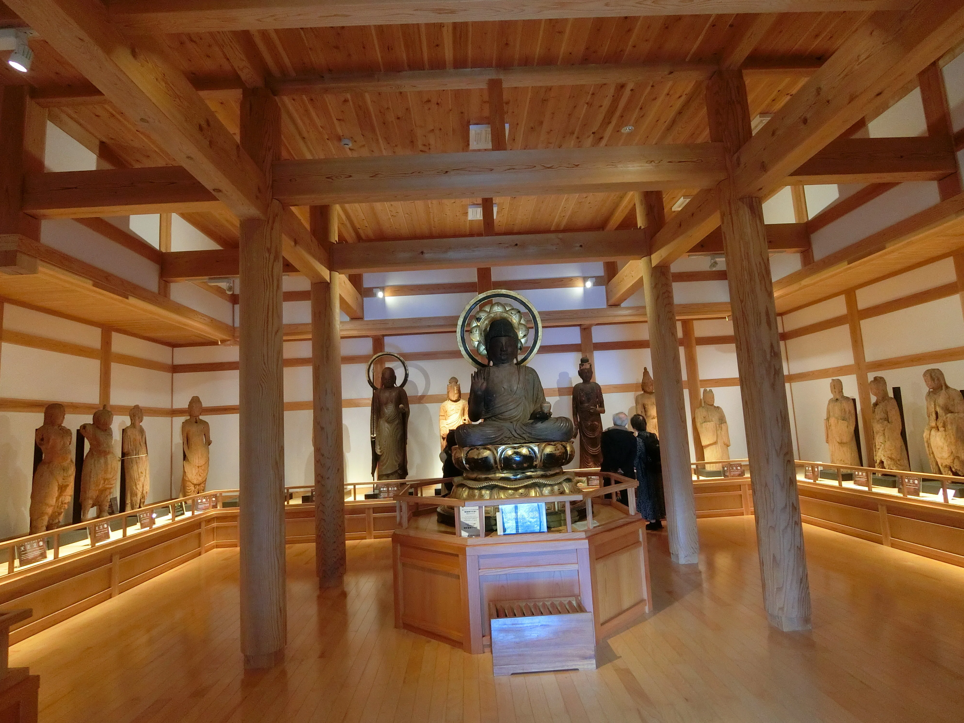 伊豆河津、那蘭陀寺の古代仏像群｜浜 立月