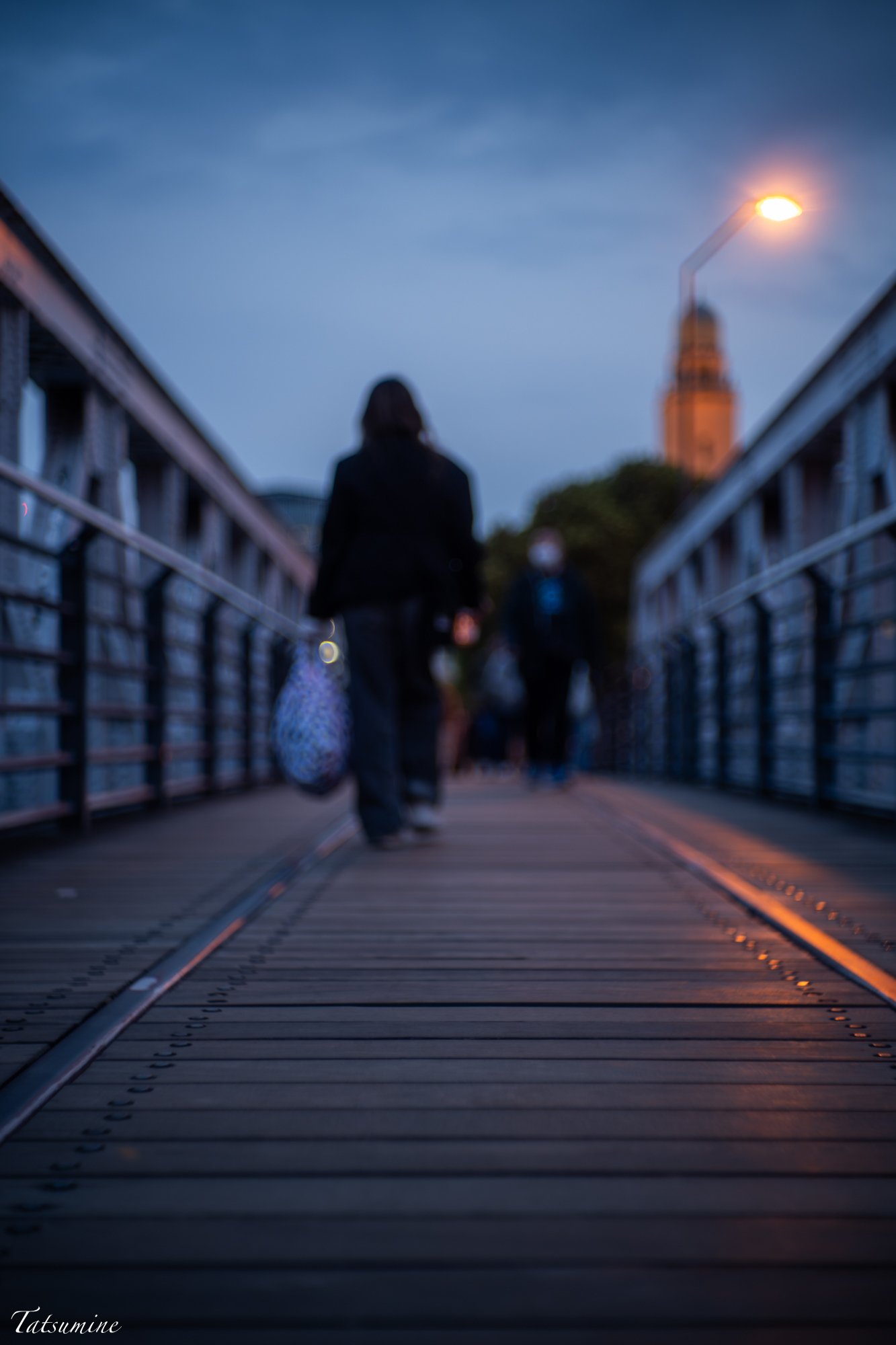 Canon Lens (Serenar) 50mm F1.5で夜景を撮ってきました｜tatsumine