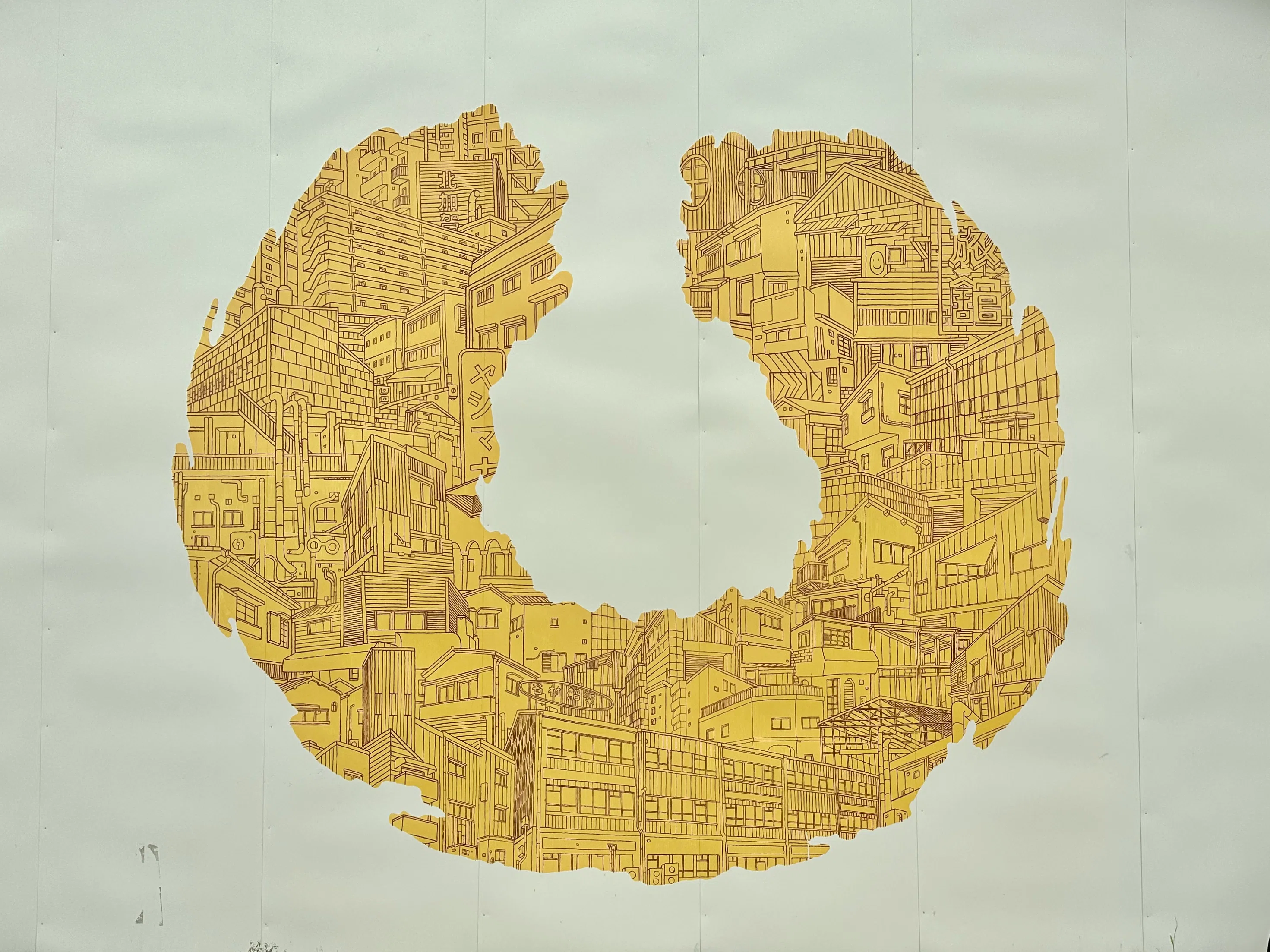 隅々までアートが溶け込む街の中へ｜sanchi