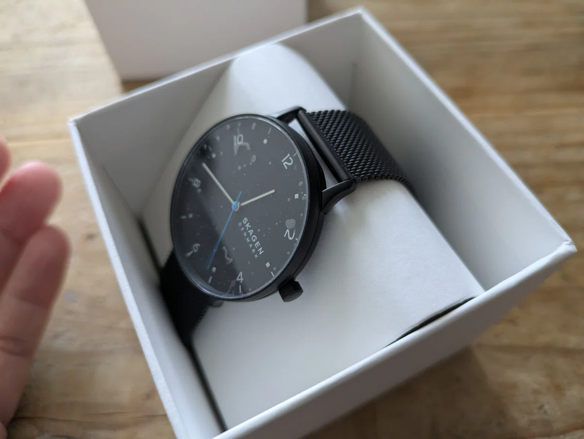 SKAGEN(スカーゲン)】「RIIS 三針 ミッドナイト ステンレススチール 