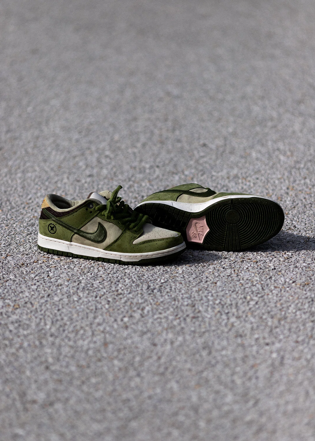 堀米雄斗の抹茶色のNIKE SB DUNK LOW、不自由なストリートスケートが 