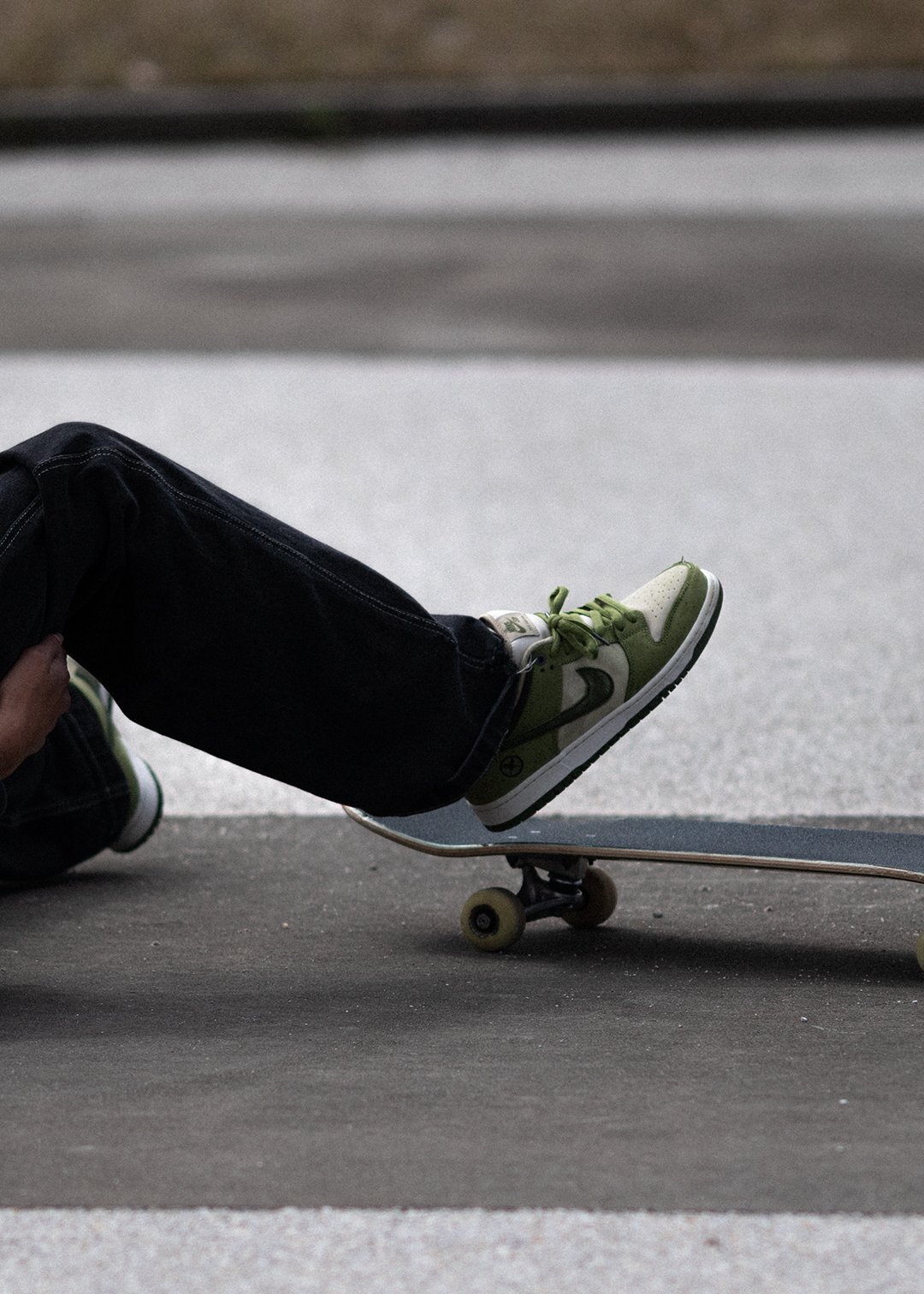 堀米雄斗の抹茶色のNIKE SB DUNK LOW、不自由なストリートスケートが