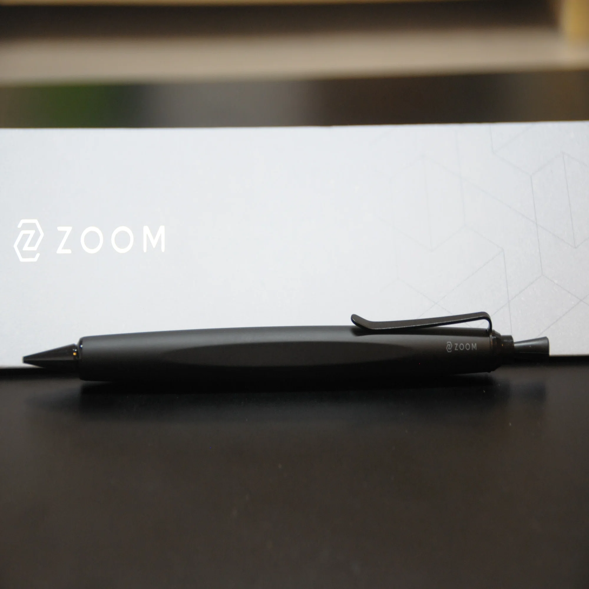 zoom l2 レビュー トンボ鉛筆 Tombow 油性ボールペン ズーム ZOOM L2 0 