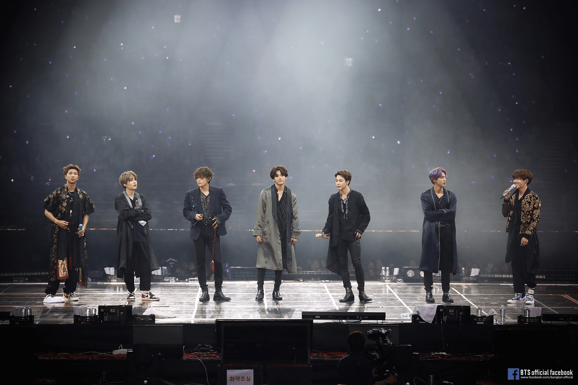 2019 BTS 5th Muster (Magic Shop) - generasia