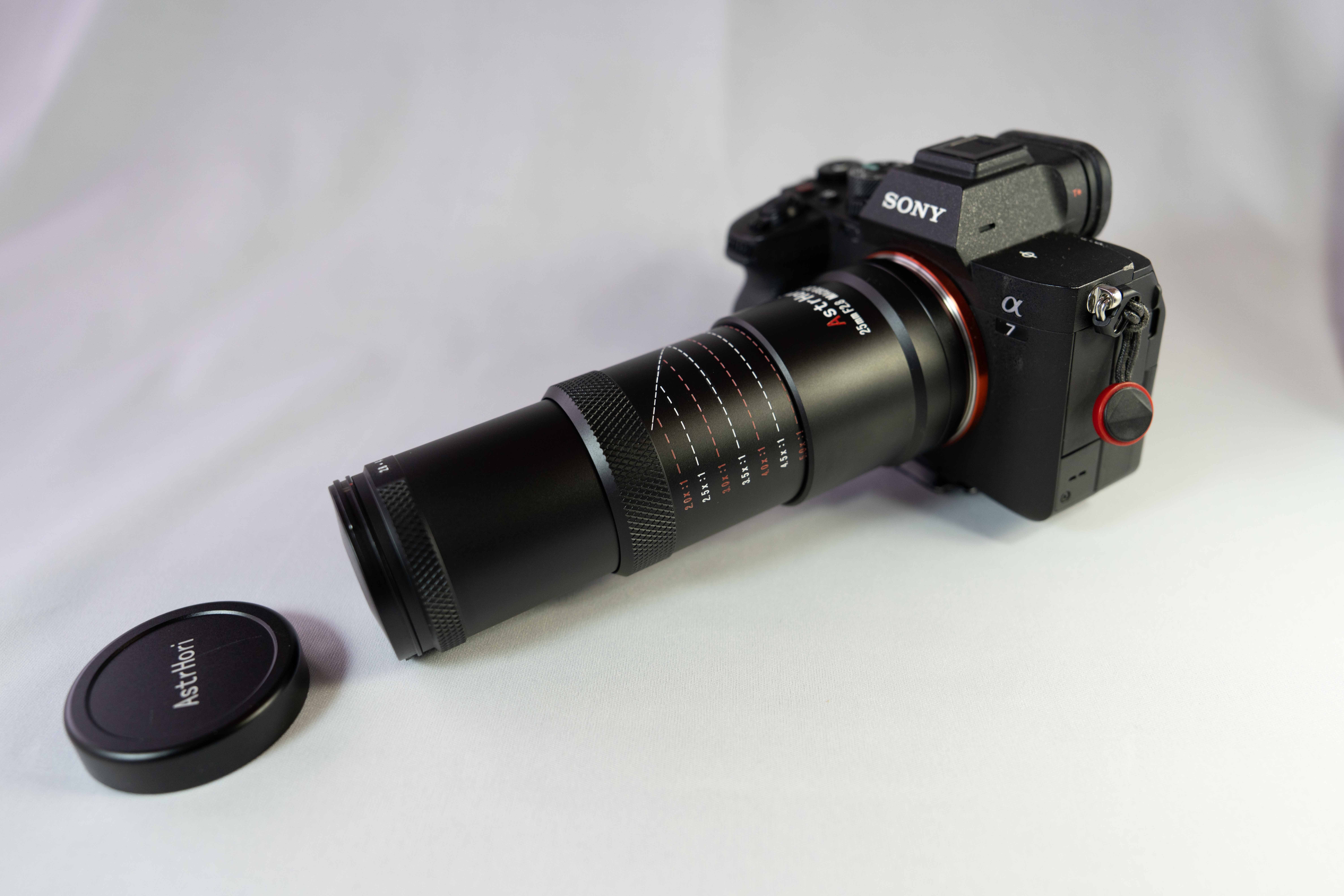 マクロレンズ 最大5倍の超拡大撮影が可能なマクロ専用レンズ「AstrHori 25mm F2.8