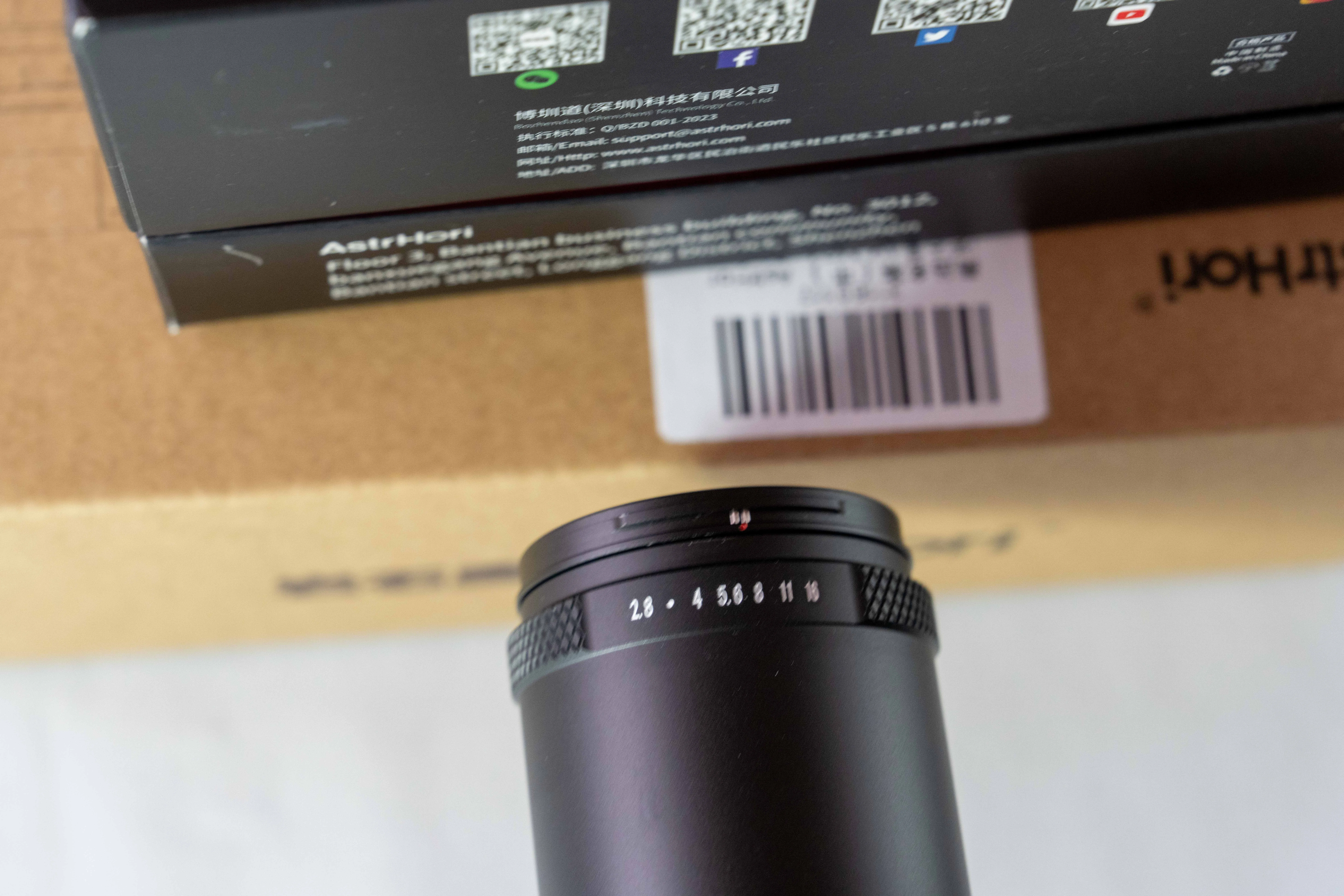 スーパーマクロレンズが写し出す世界｜チラシの裏紙