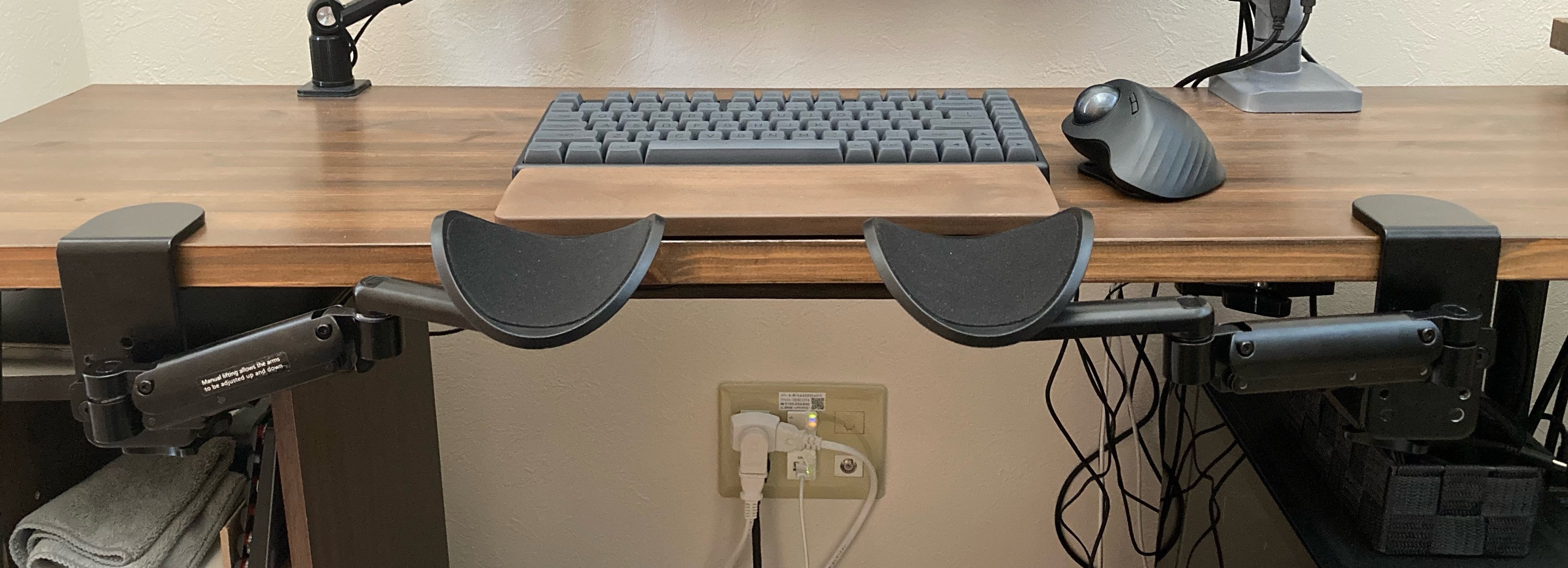 GIBBON MOUNTS ブラウン 木製 高さ調整可能 パソコンデスク Amazon.co.jp: GIBBON MOUNTS 昇降式デスク 幅80cm×奥行き40cm サイド