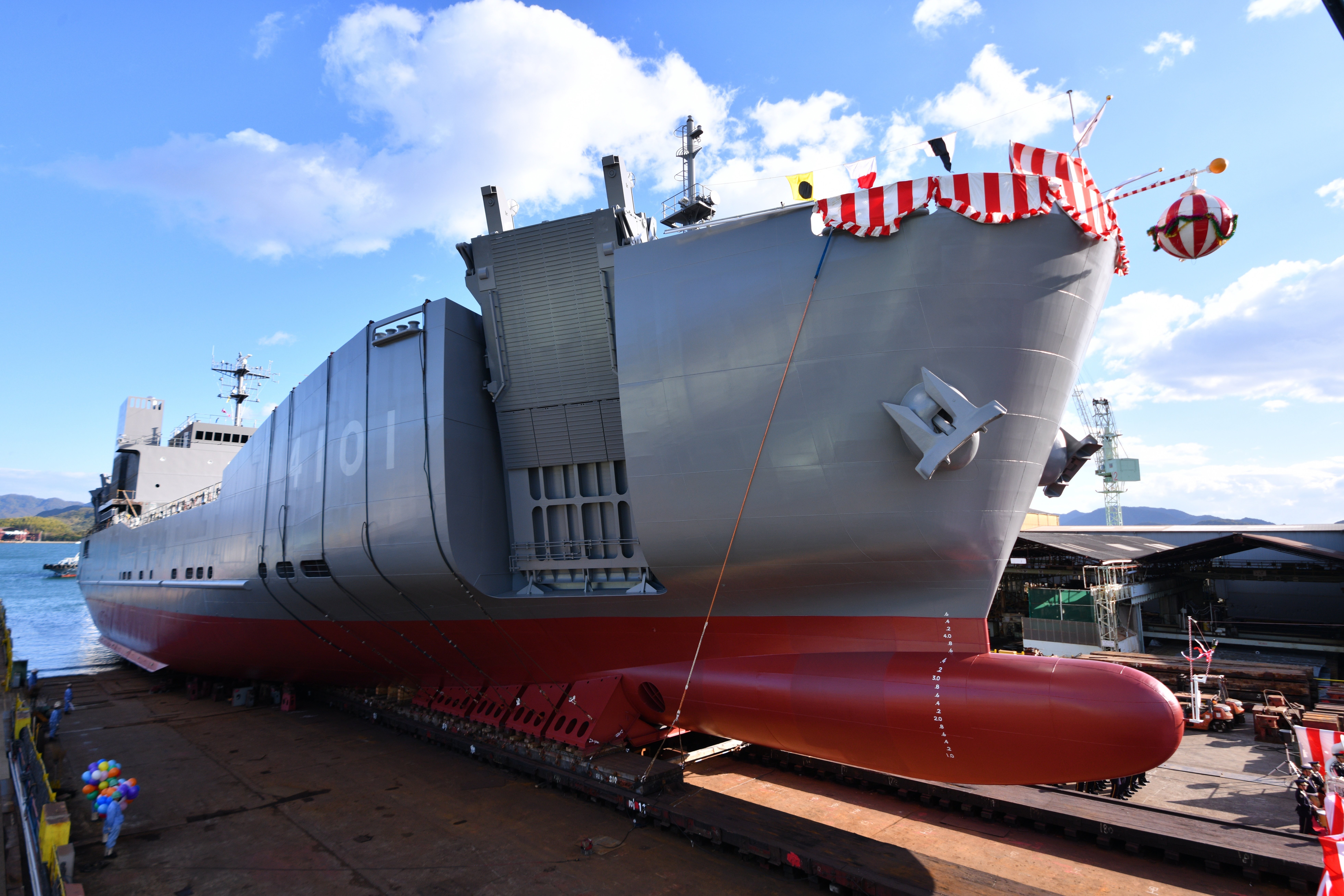 非売品‼️珍艦❗陸上自衛隊輸送艦　ようこう進水記念写真 自衛隊の中型輸送艦「ようこう」進水式🚢🎊 | 海と日本PROJECT