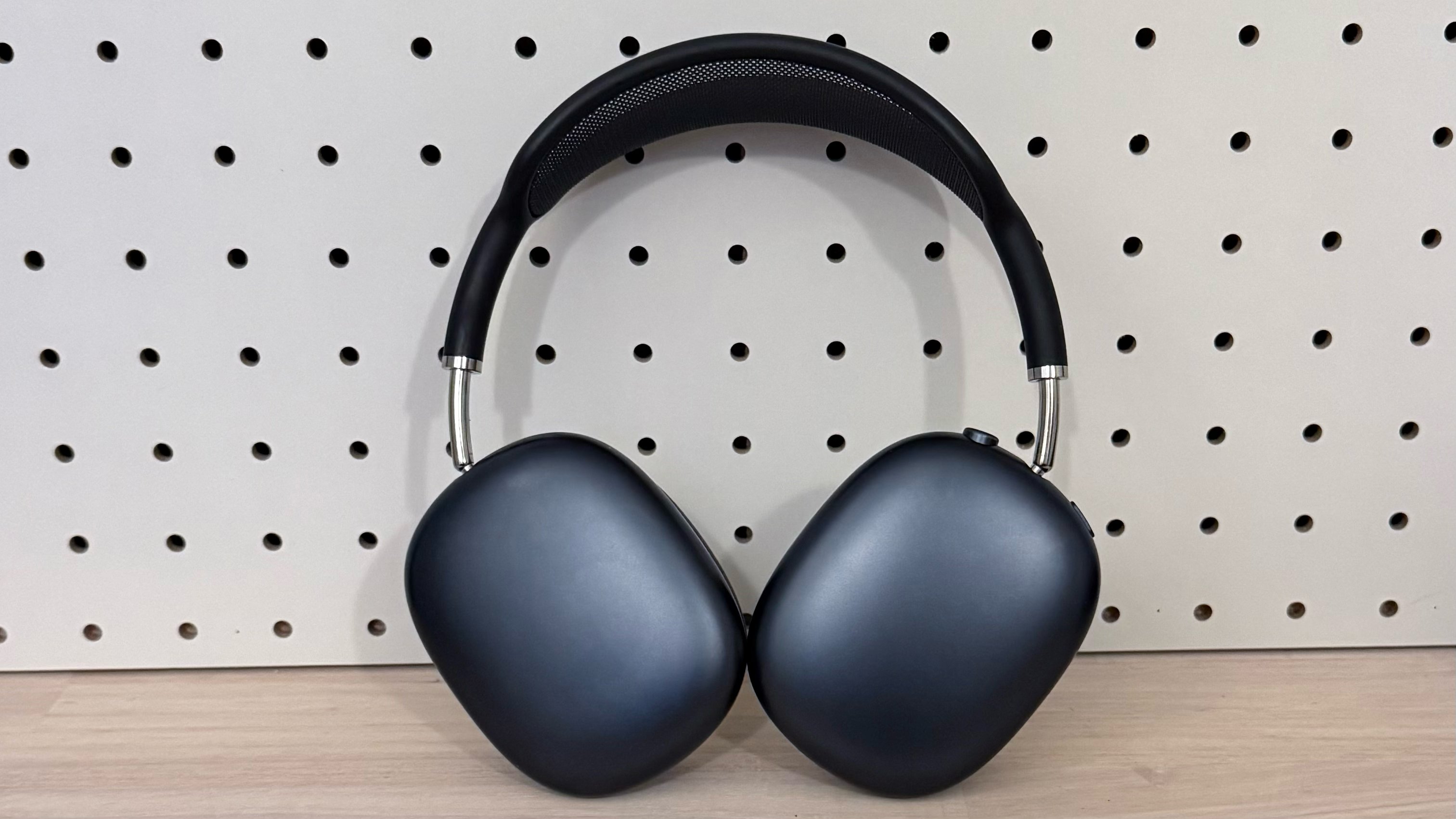 AirPods Maxが、24bit/48kHzロスレスオーディオに対応するとの AirPods Maxが、24bit/48kHzロスレスオーディオに対応するとの