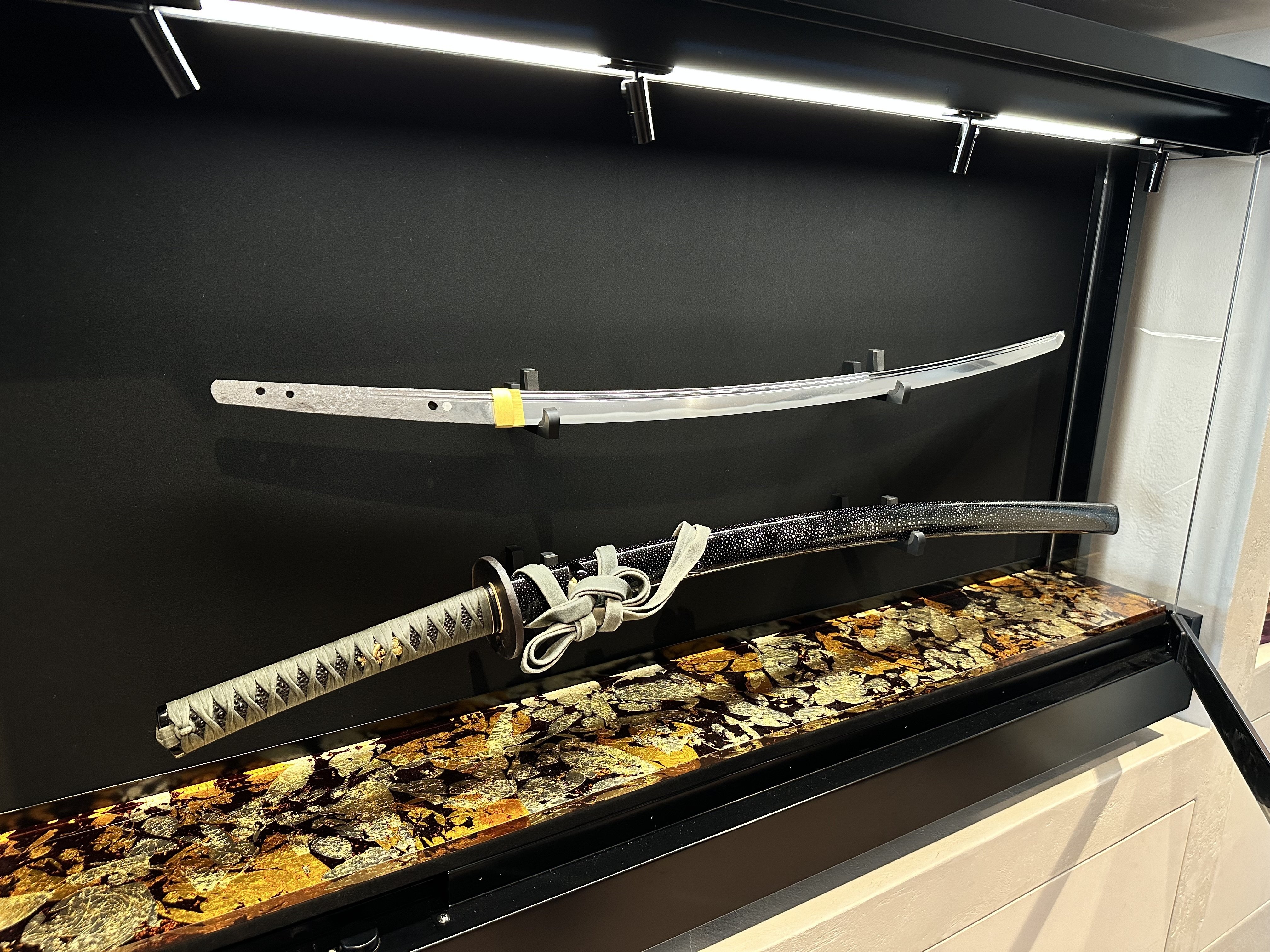 刀箱」の常設展示方法｜刀箱師の日本刀ブログ 中村圭佑