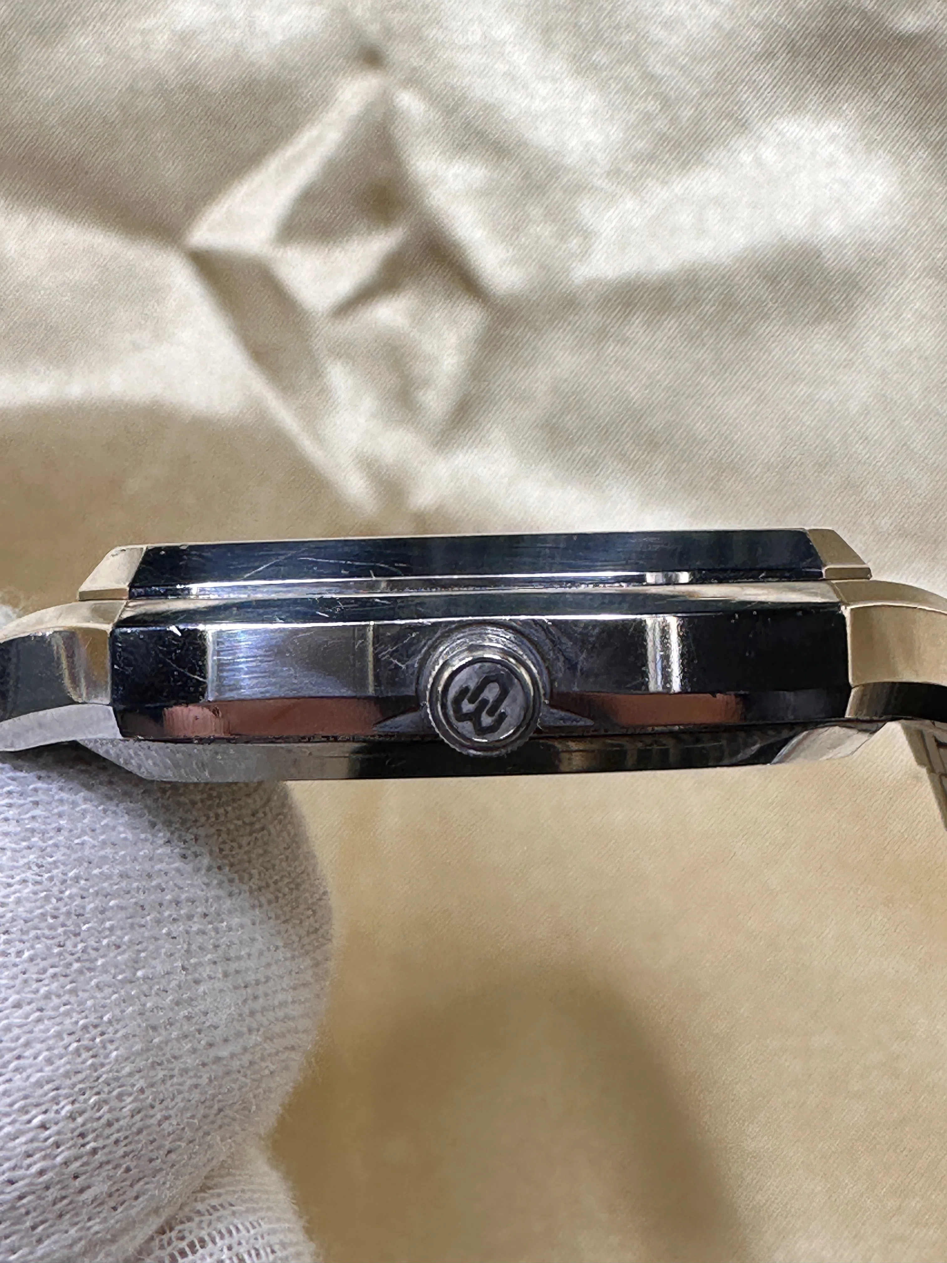セイコー 5855-5000 キングクオーツ 腕時計 デイト 白文字盤 デイト セイコー SEIKO 5855-5000 KING QUARTZ キングクオーツ 腕時計