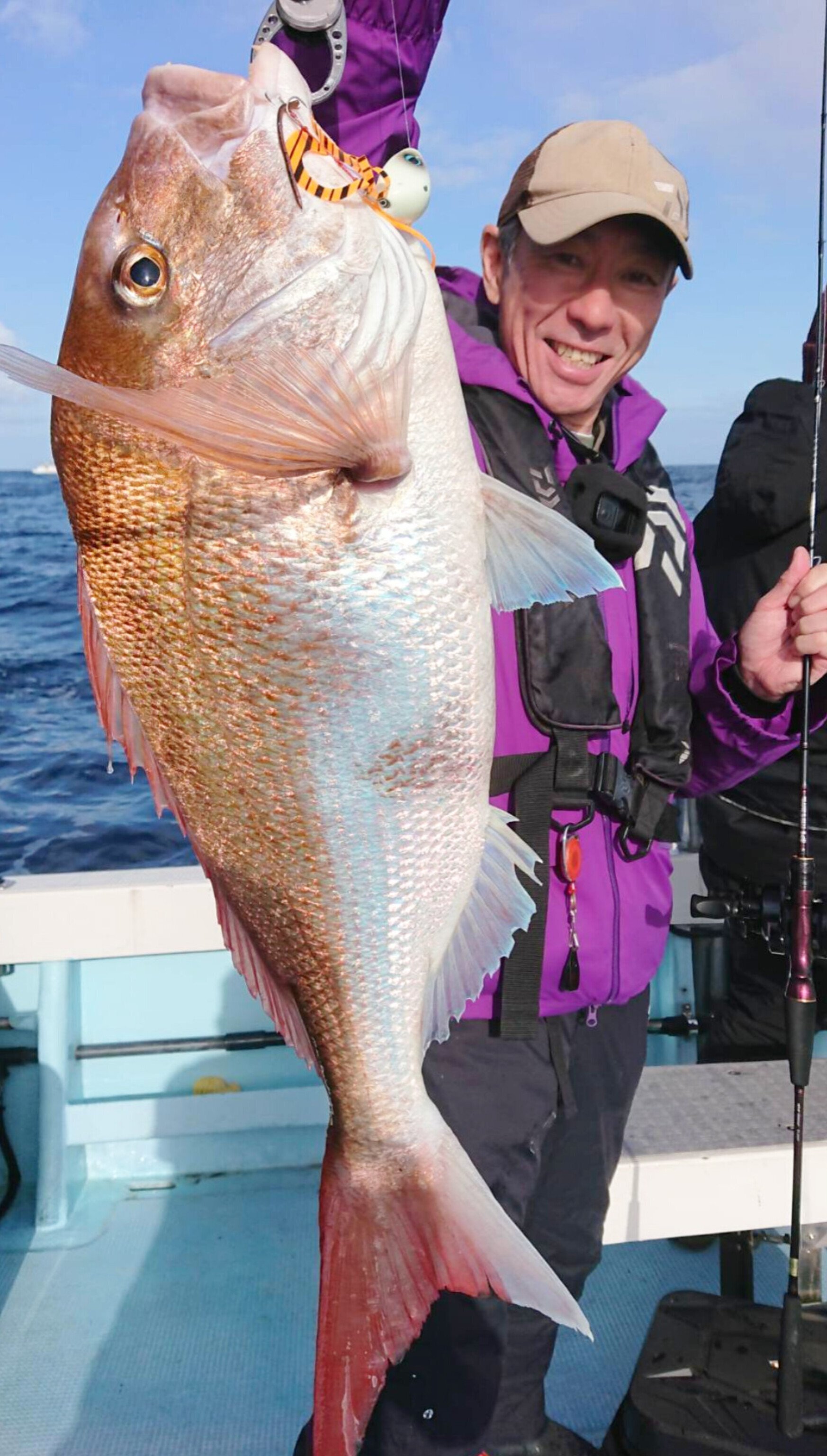 敦賀沖でタイラバ！巨大なマダイが釣れた！｜長谷川耕司