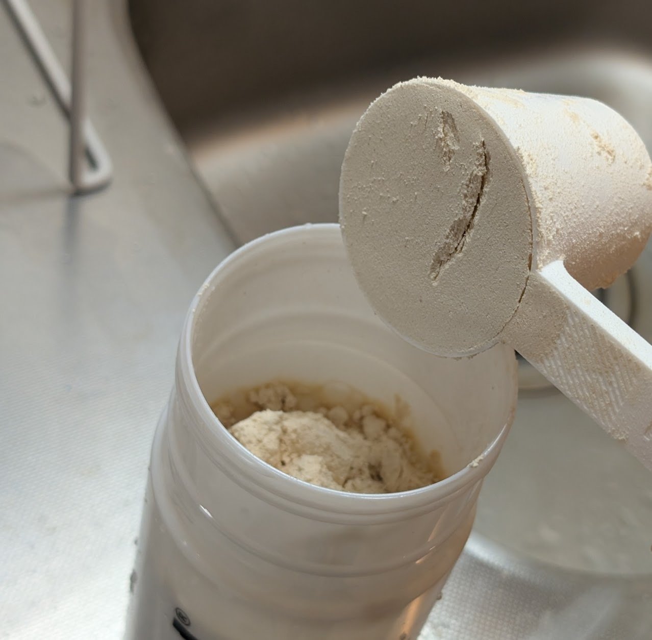 完全栄養食だけで生活したかった話【Huel レビュー】｜さばのおすし