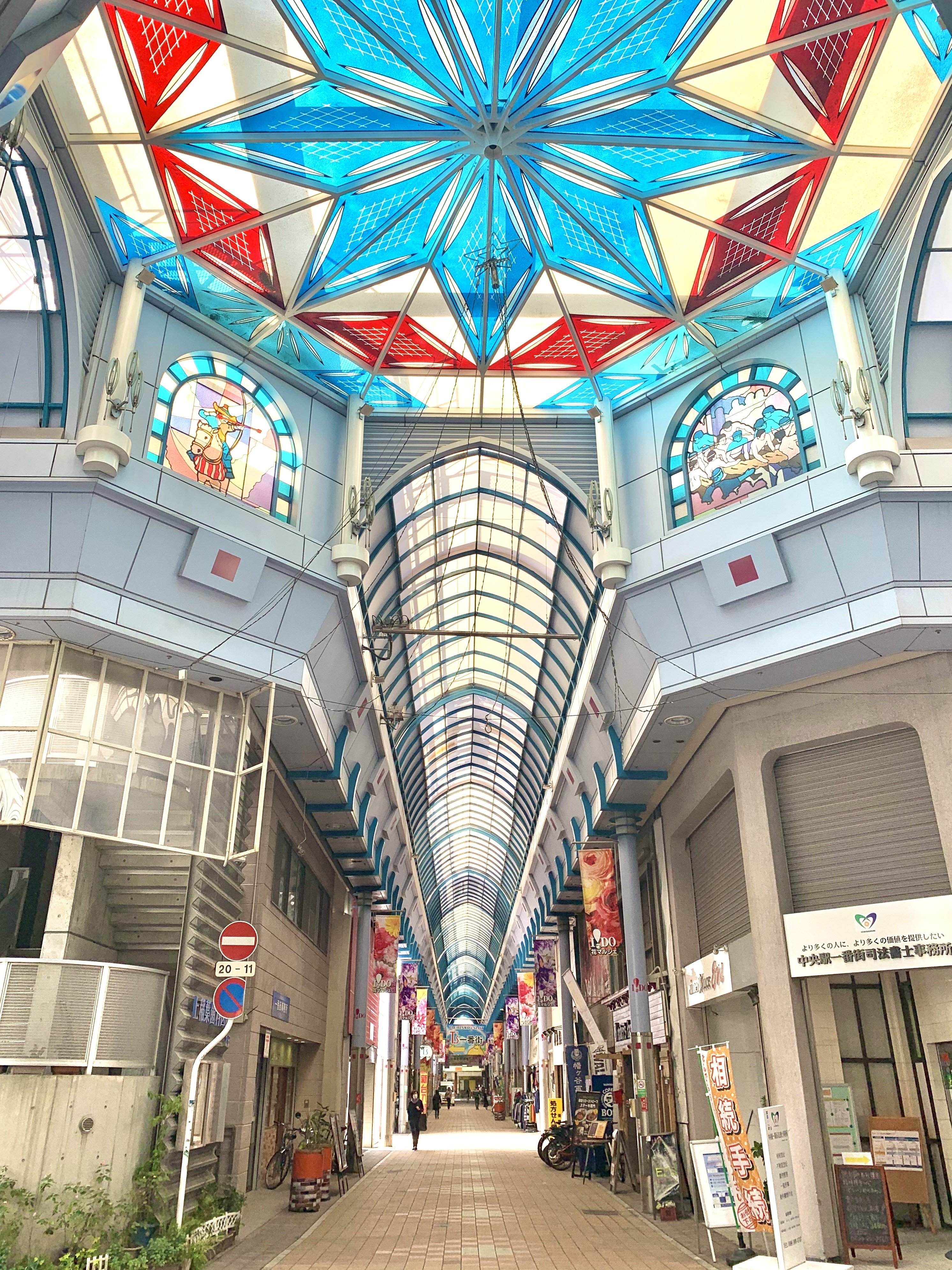 ステンドグラス　ガス燈のある街並み ステンドグラス ガス燈のある街並み