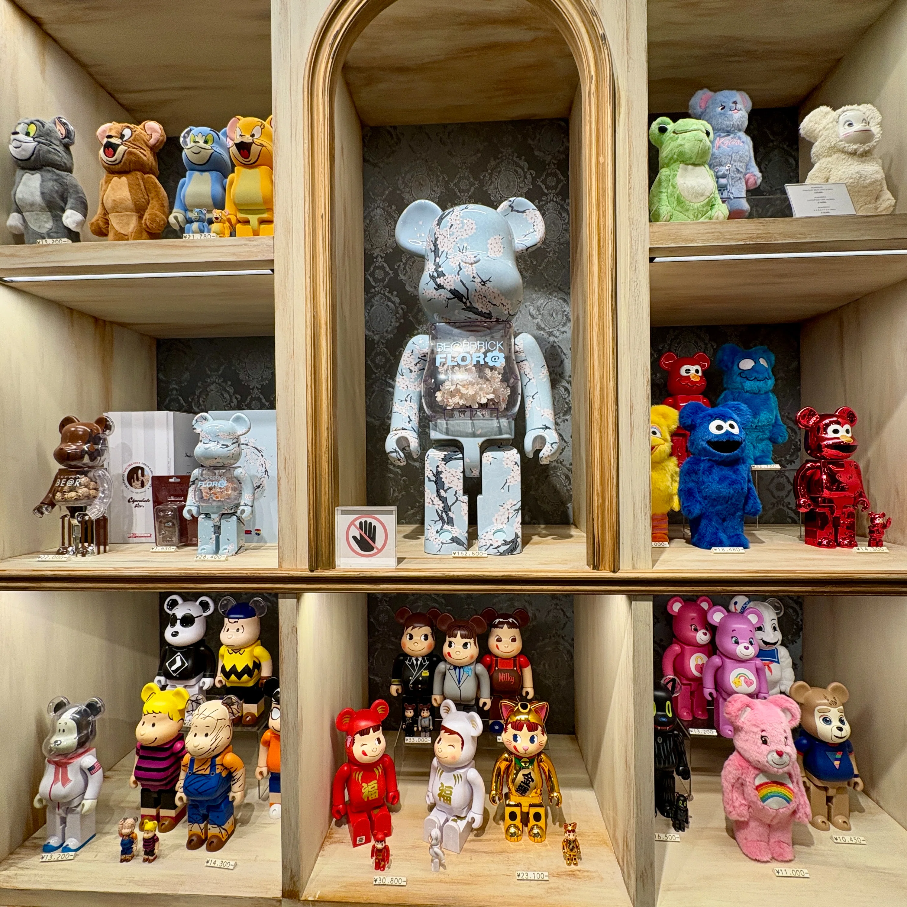 オープンしたてのMEDICOM TOY NEXT（渋谷パルコ）ご紹介｜Yonce77