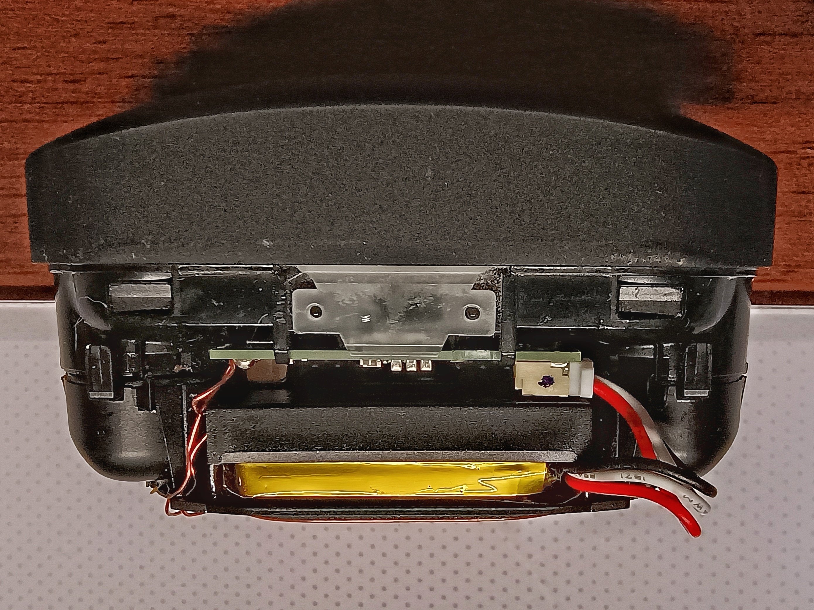 Sony WF-1000XM4 充電ケースのバッテリー交換してみた｜ぽちち