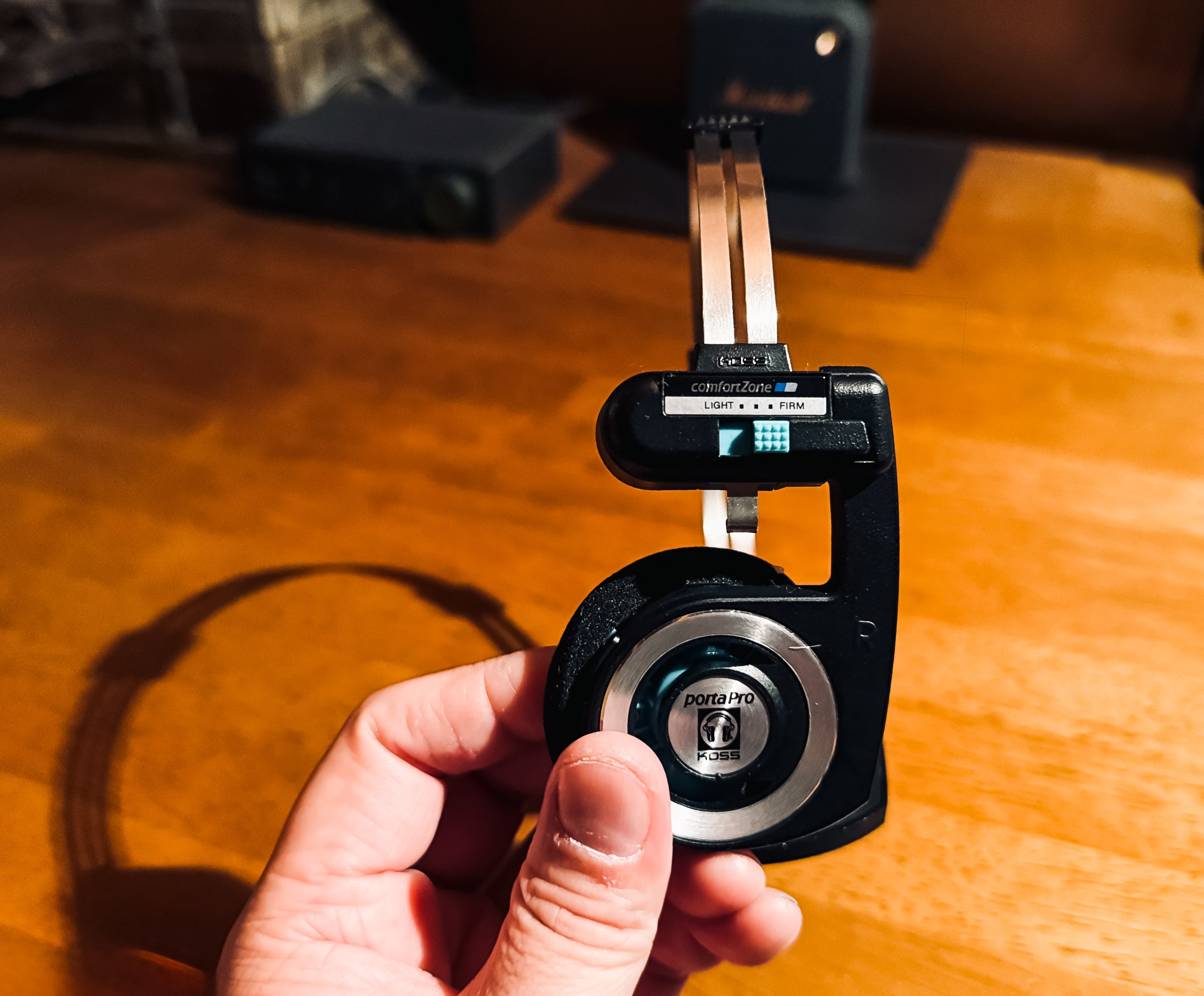 Porta Pro® Wireless | オープン型Bluetooth®ヘッドホン