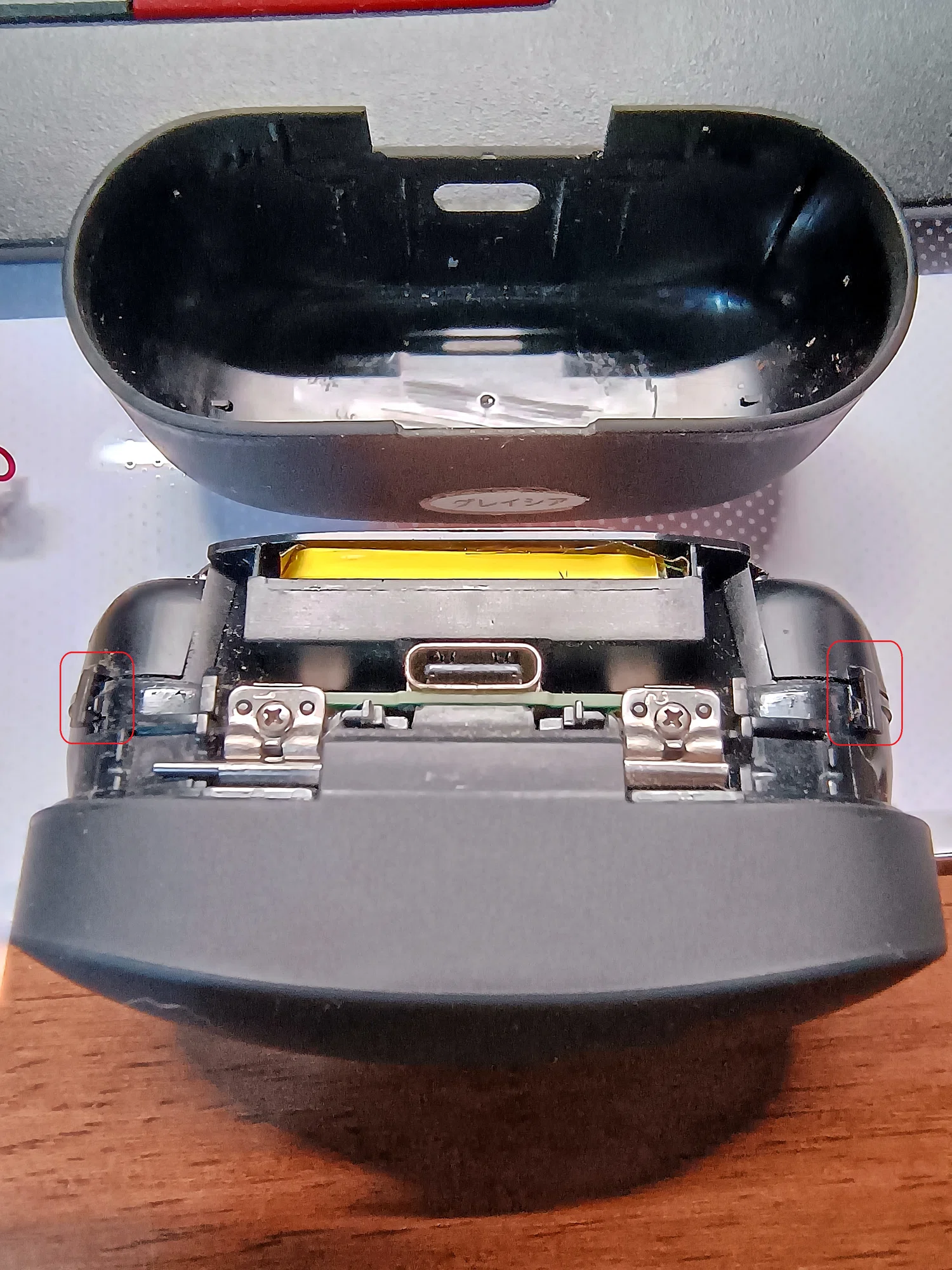 Sony WF-1000XM4 充電ケースのバッテリー交換してみた|ぽちち Sony WF-1000XM4 充電ケースのバッテリー交換してみた|ぽちち