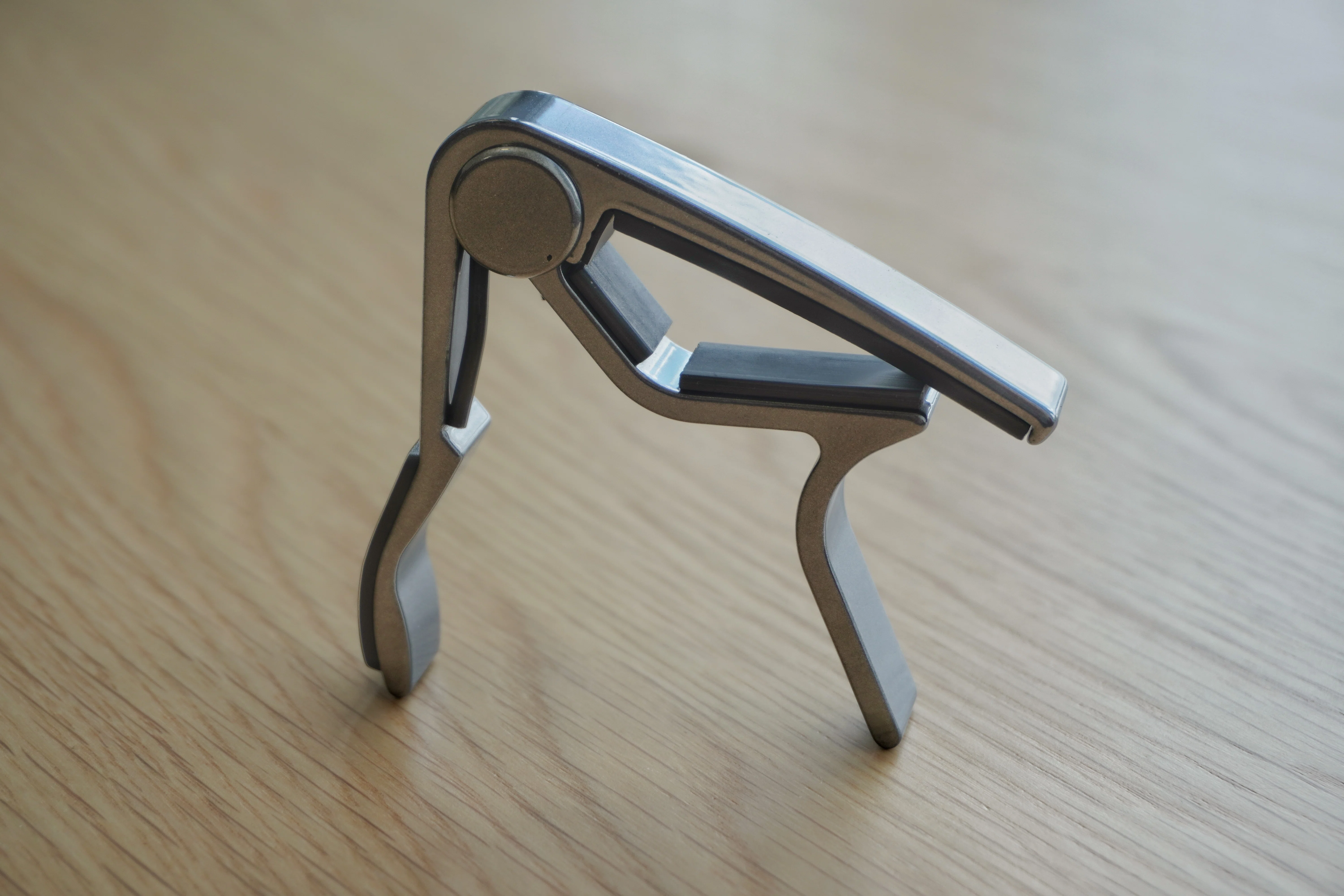 JIM DUNLOPの「TRIGGER CAPO」をレビュー！トリガータイプのカポタスト