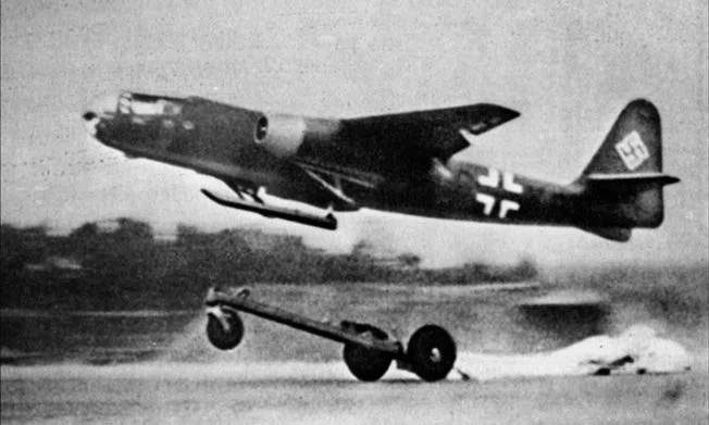 総統閣下の長い夢の果て〜アラドAr234｜ワンモア@航空エッセイ