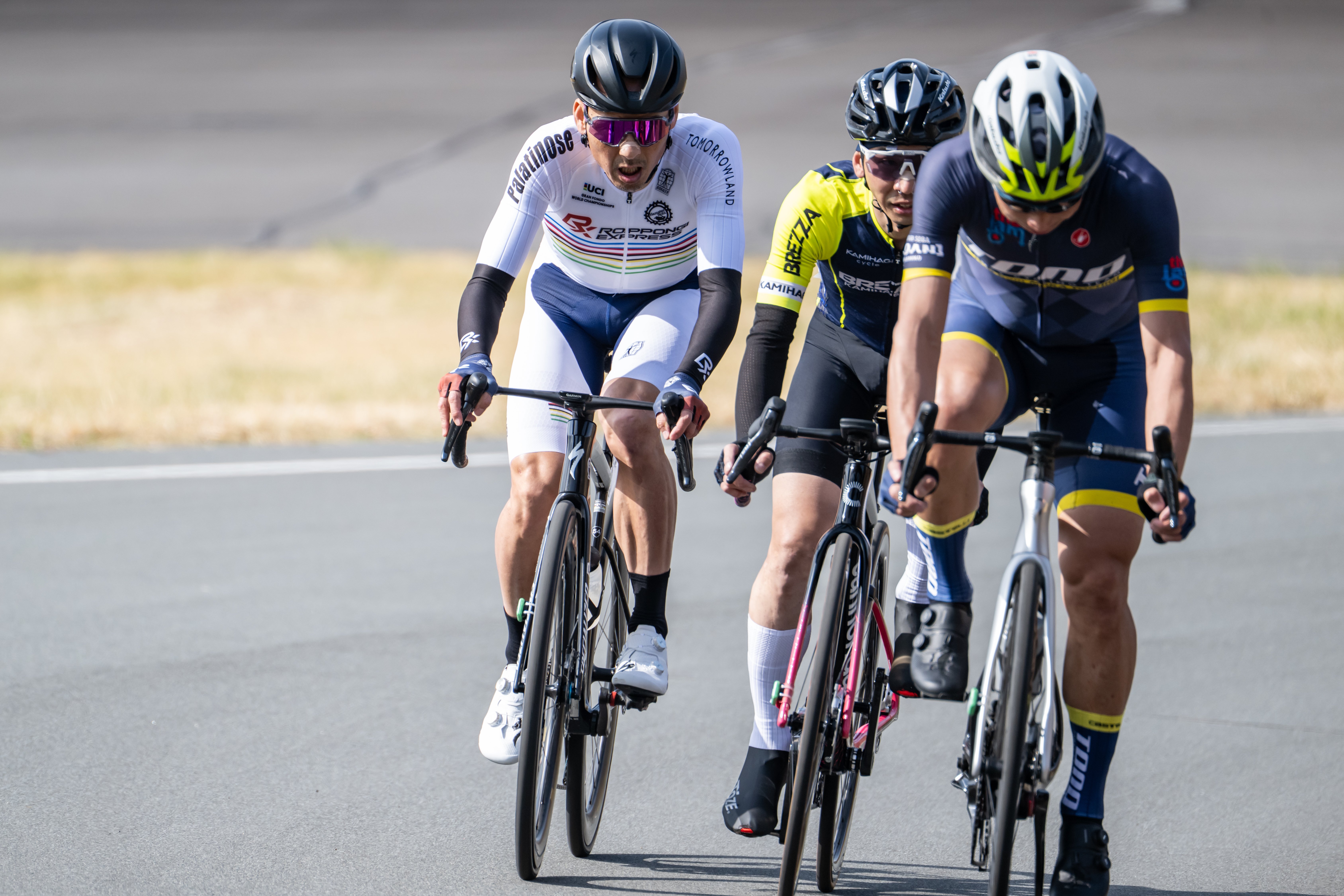 ハードボイルドなアウトロー集団 CXチャレンジ 優勝 　PR+ 本格的なレーシングカーも 計37台が出走 16日名護で「ラリー