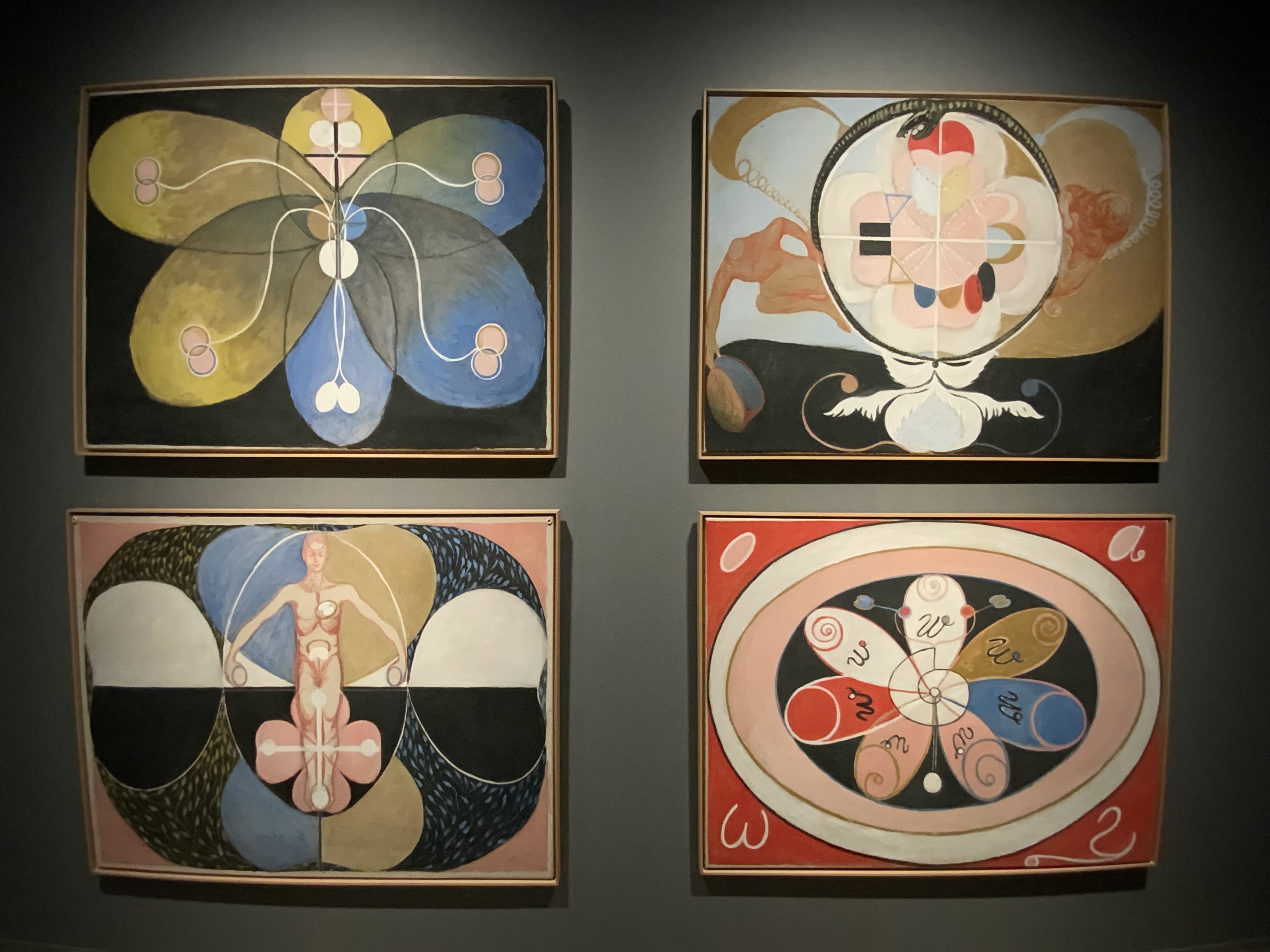 ヒルマ・アフ・クリントは見えない世界・霊性を描いているのか〜アート