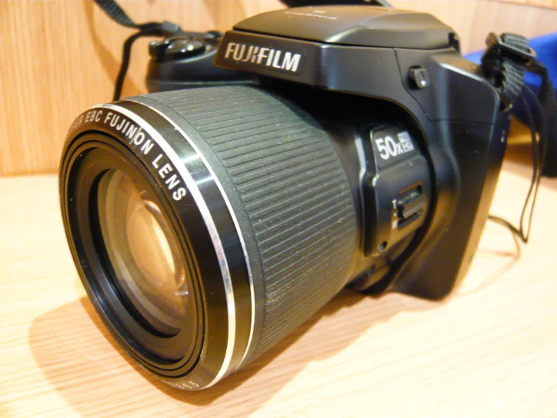 やっぱり高倍率のネオ一眼が面白い～FinePix S9200～｜けいたん